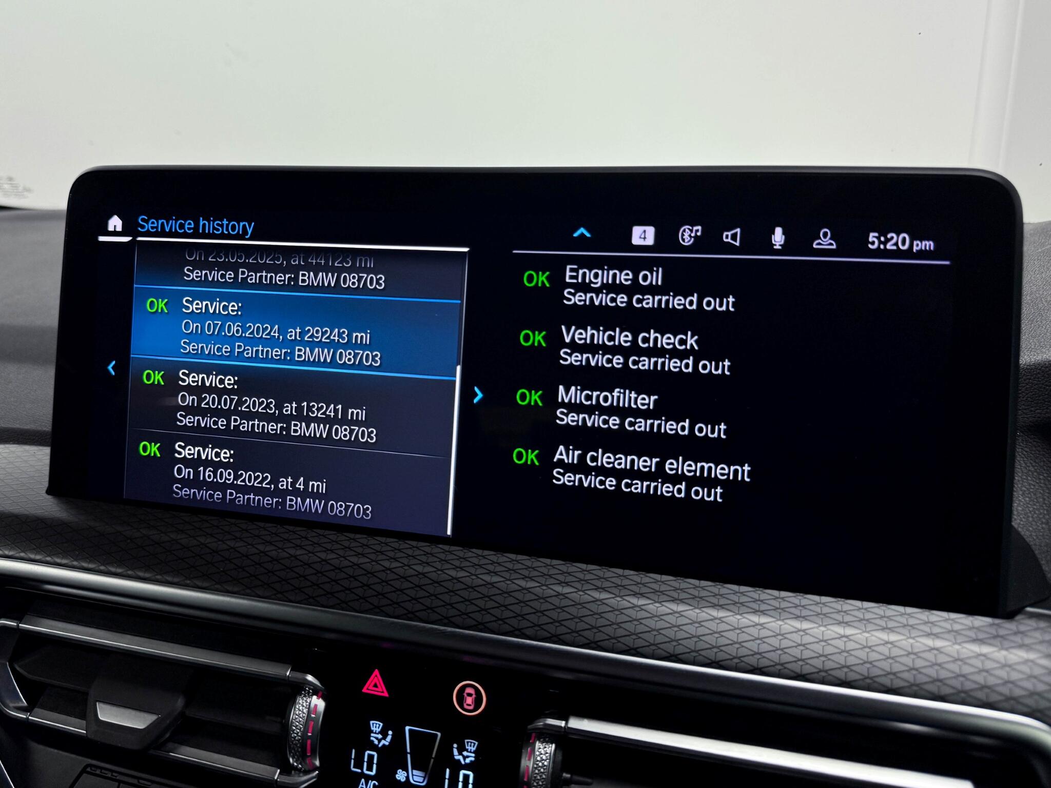 BMW X4 view 52