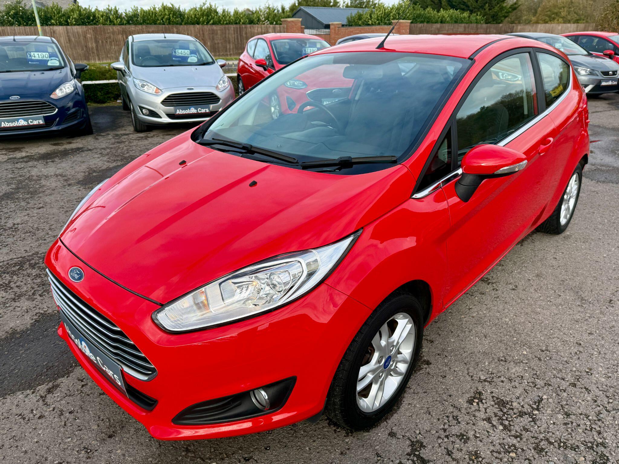 2014 Ford Fiesta image 8