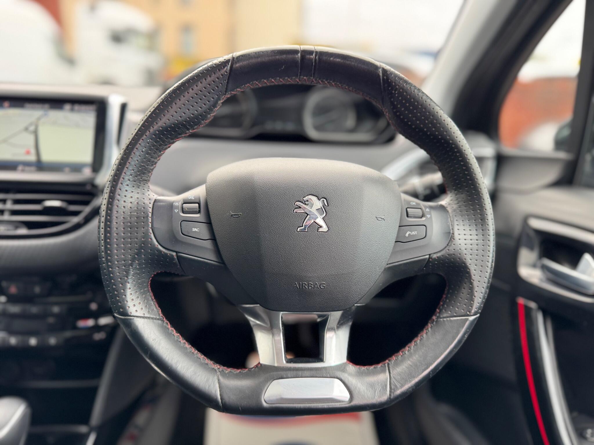 Peugeot 2008 view 19