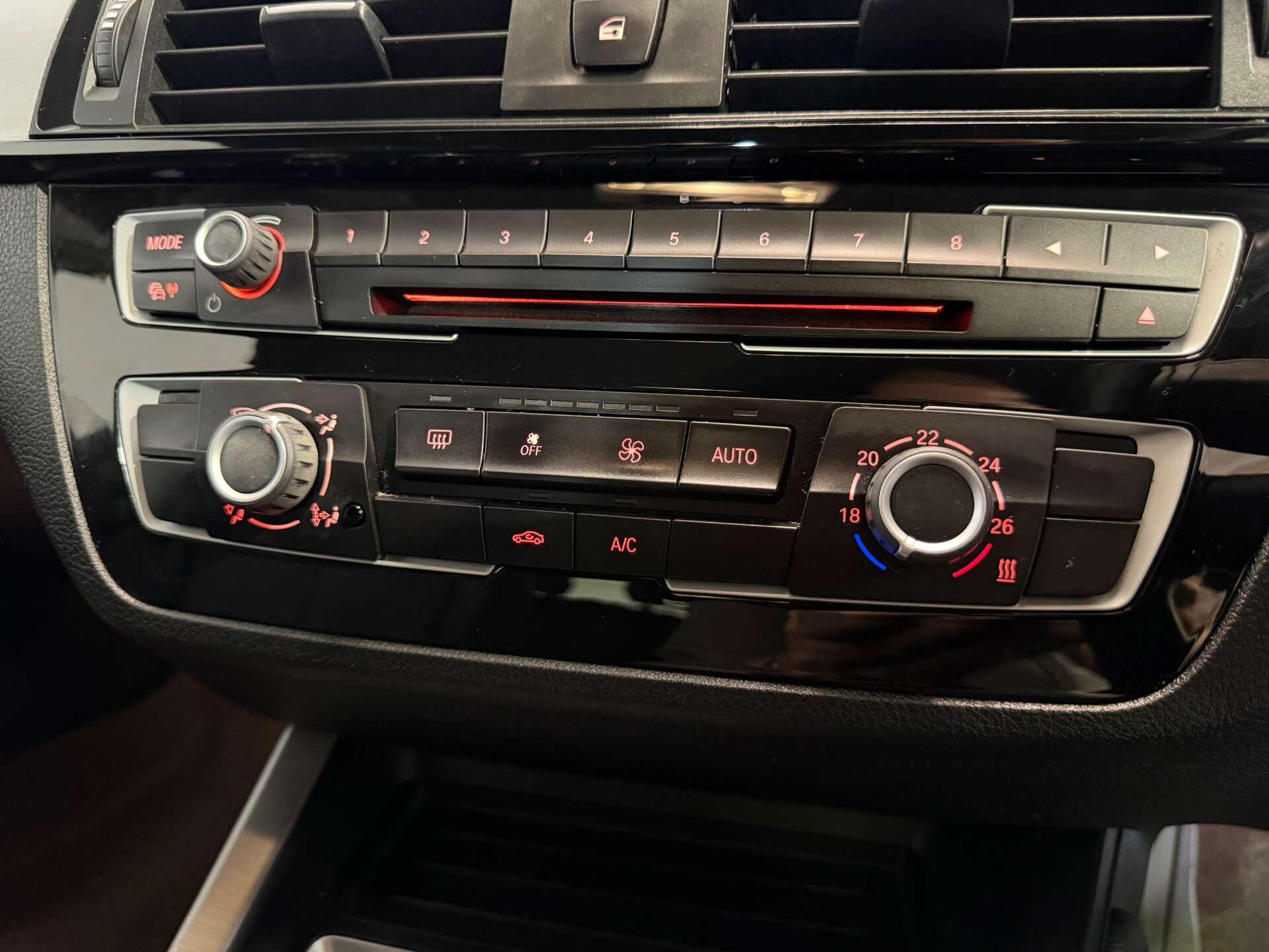 BMW 1 Series view 42