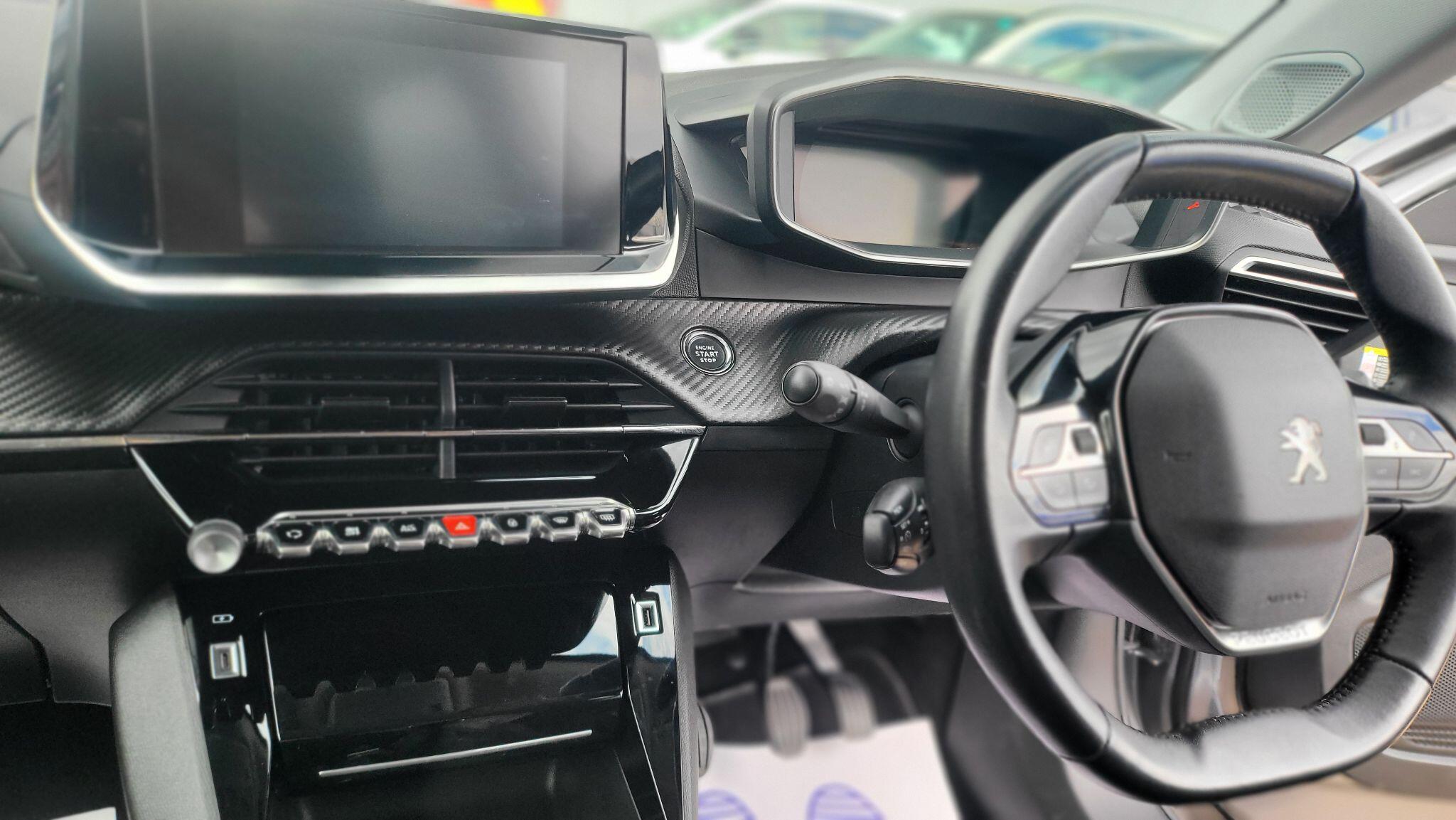Peugeot 2008 view 15