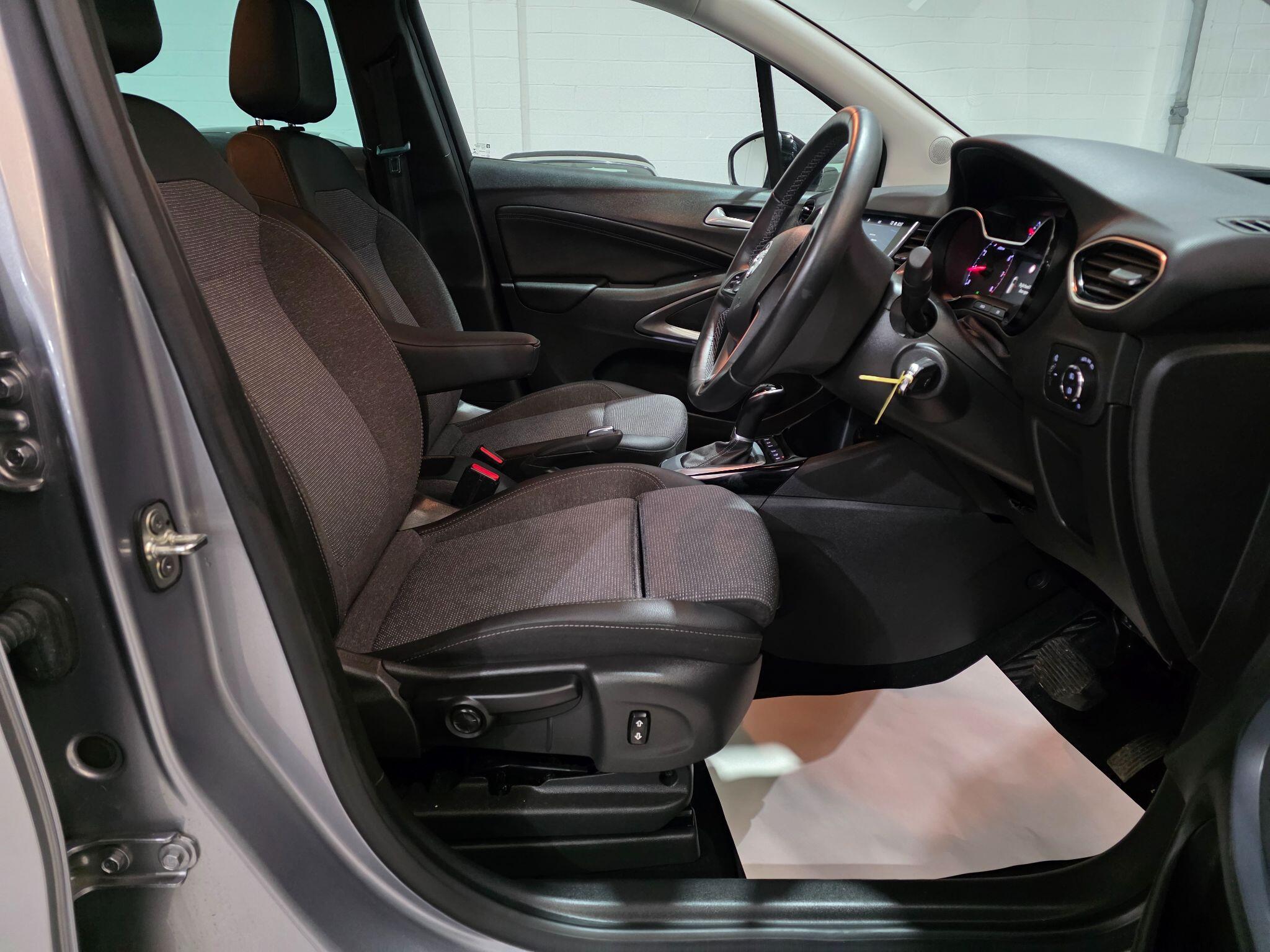 Vauxhall Crossland view 6
