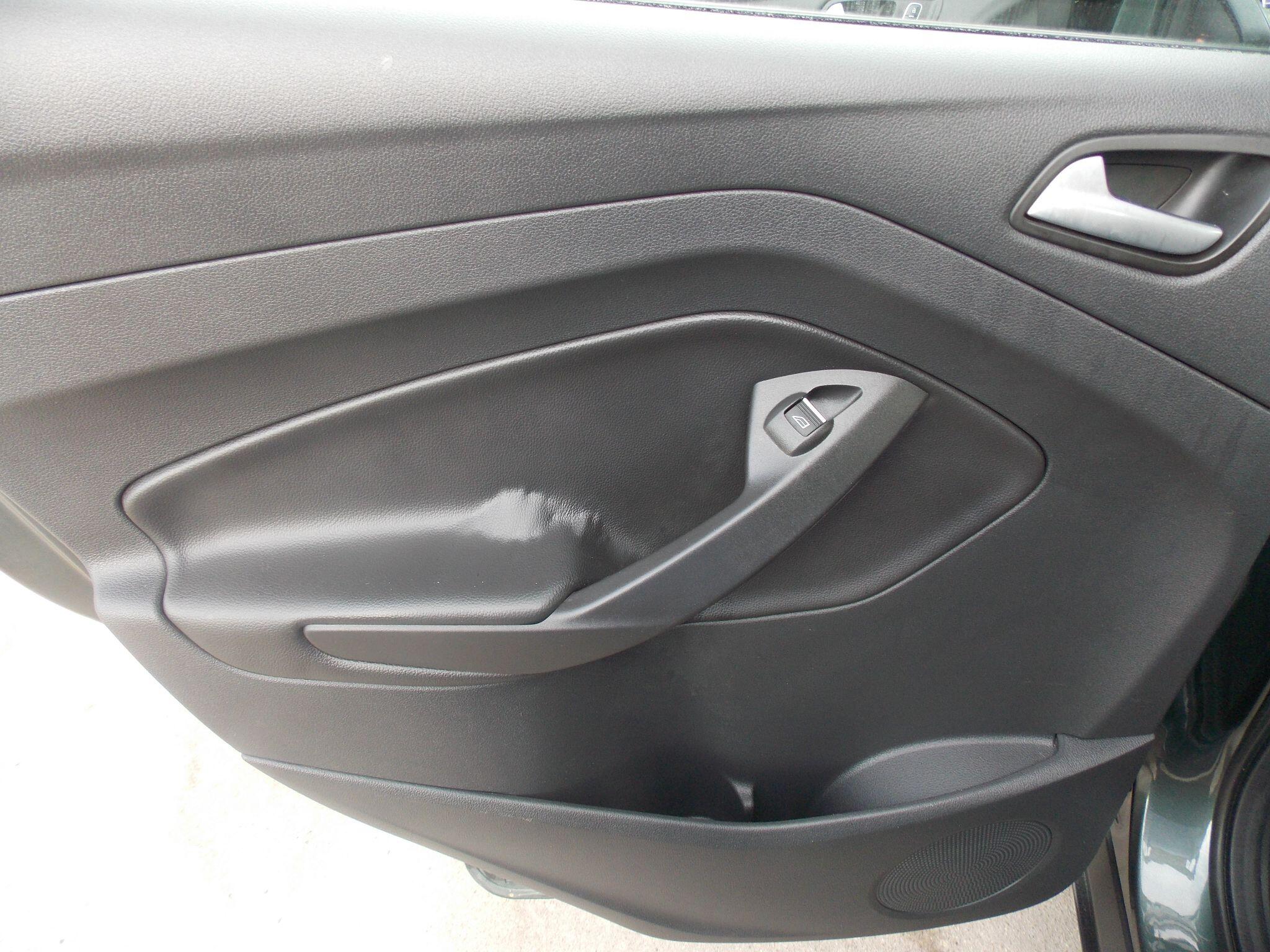 Ford Kuga view 44