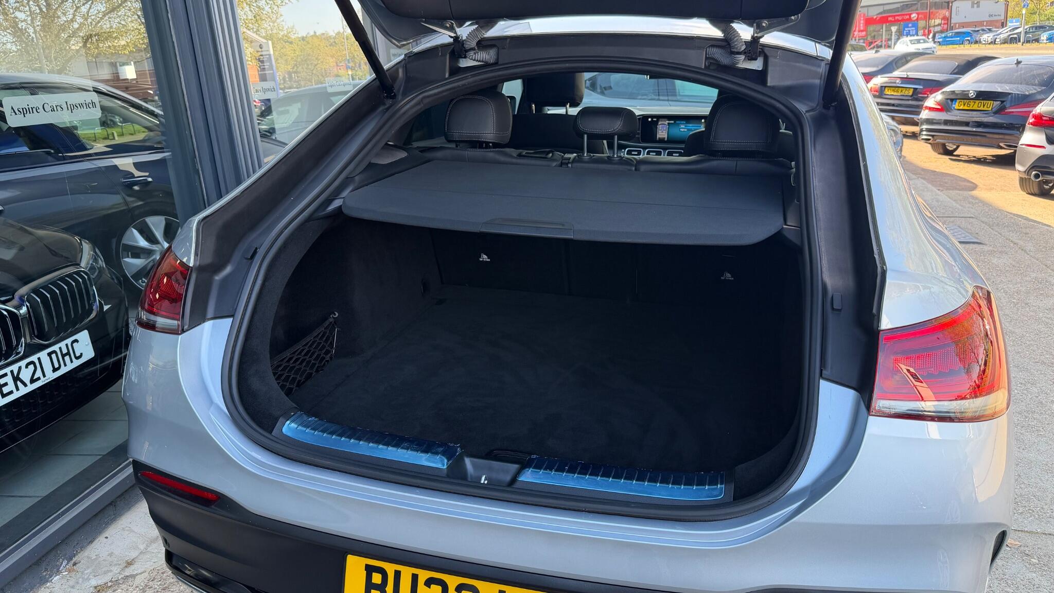 Mercedes-Benz Gle view 30