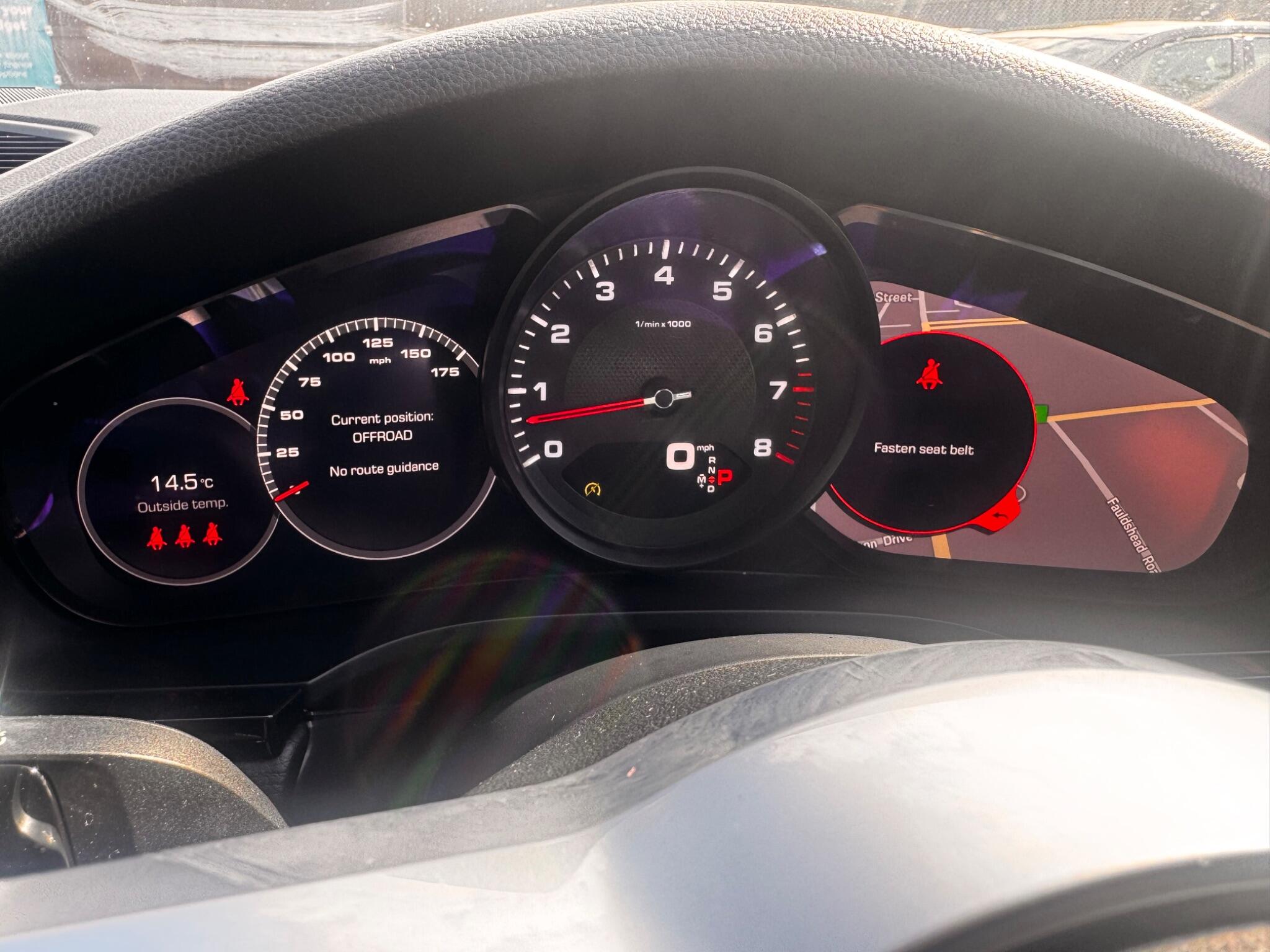 Porsche Cayenne view 52