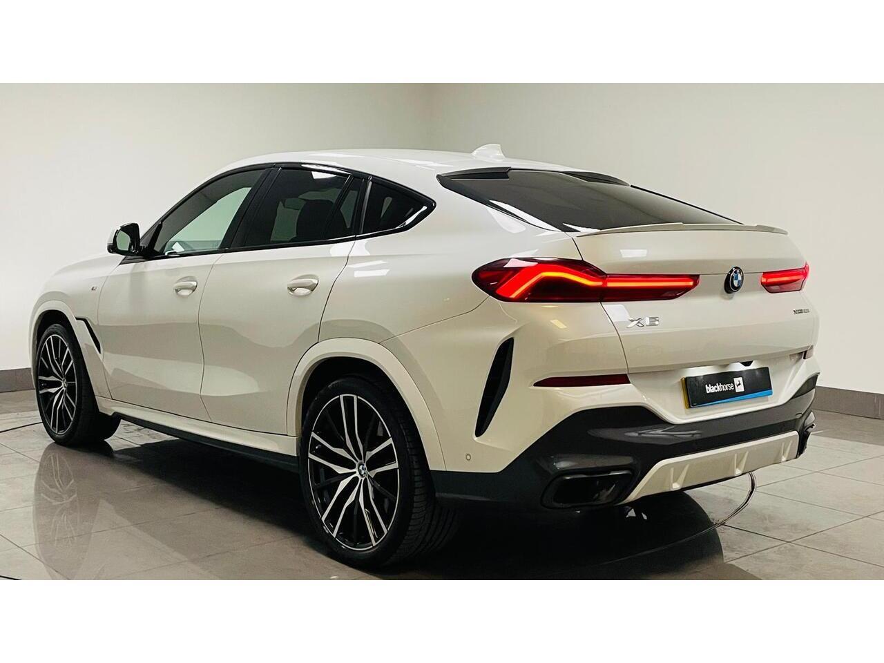 BMW X6 view 6