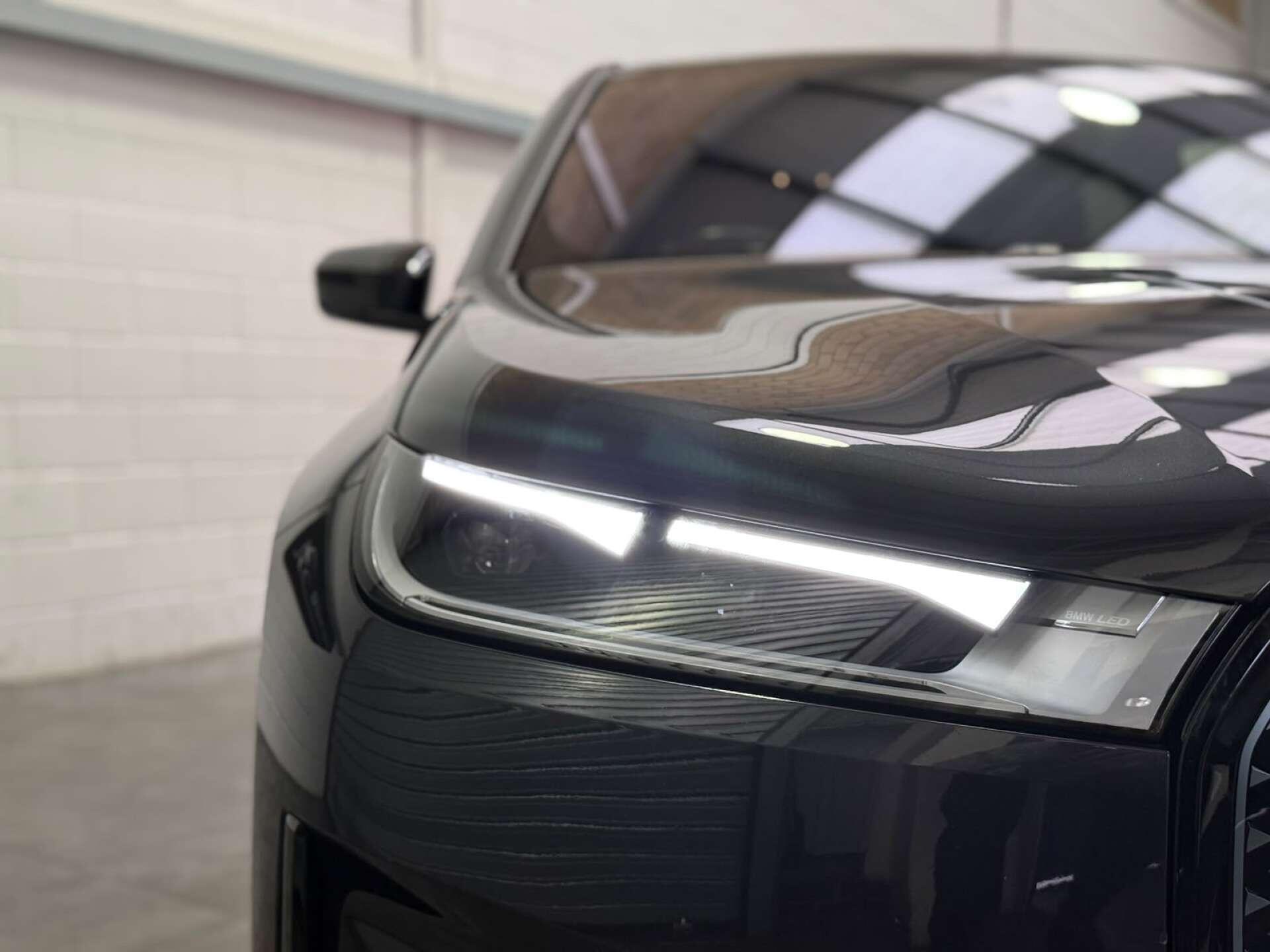 BMW Ix view 11