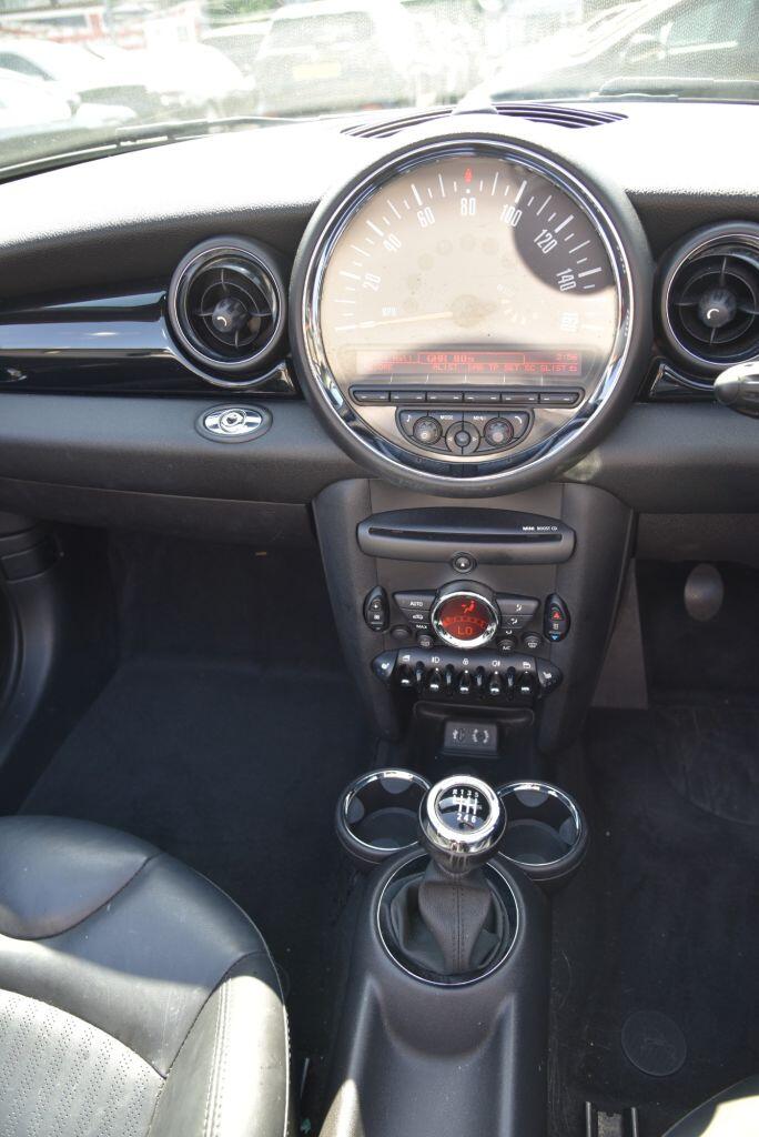 Mini Cooper view 29
