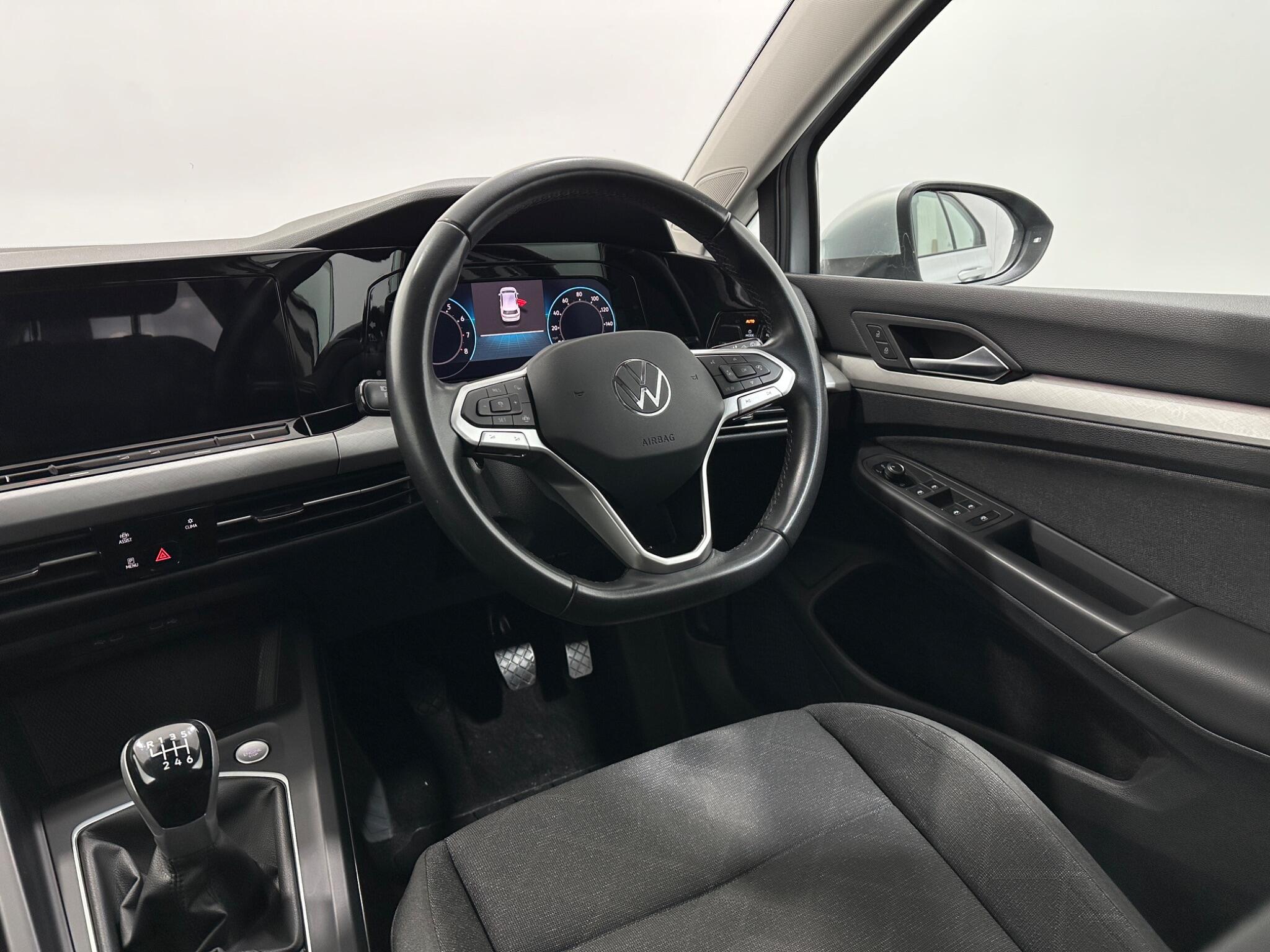 Volkswagen Golf view 12