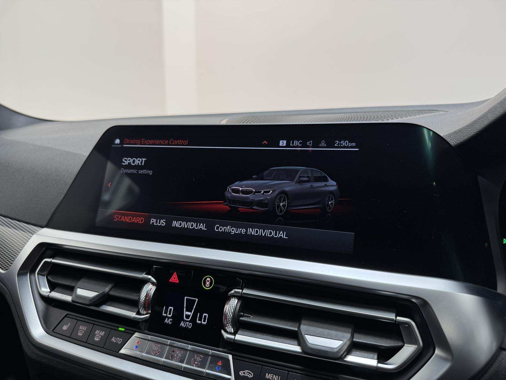 BMW 3 Series view 37