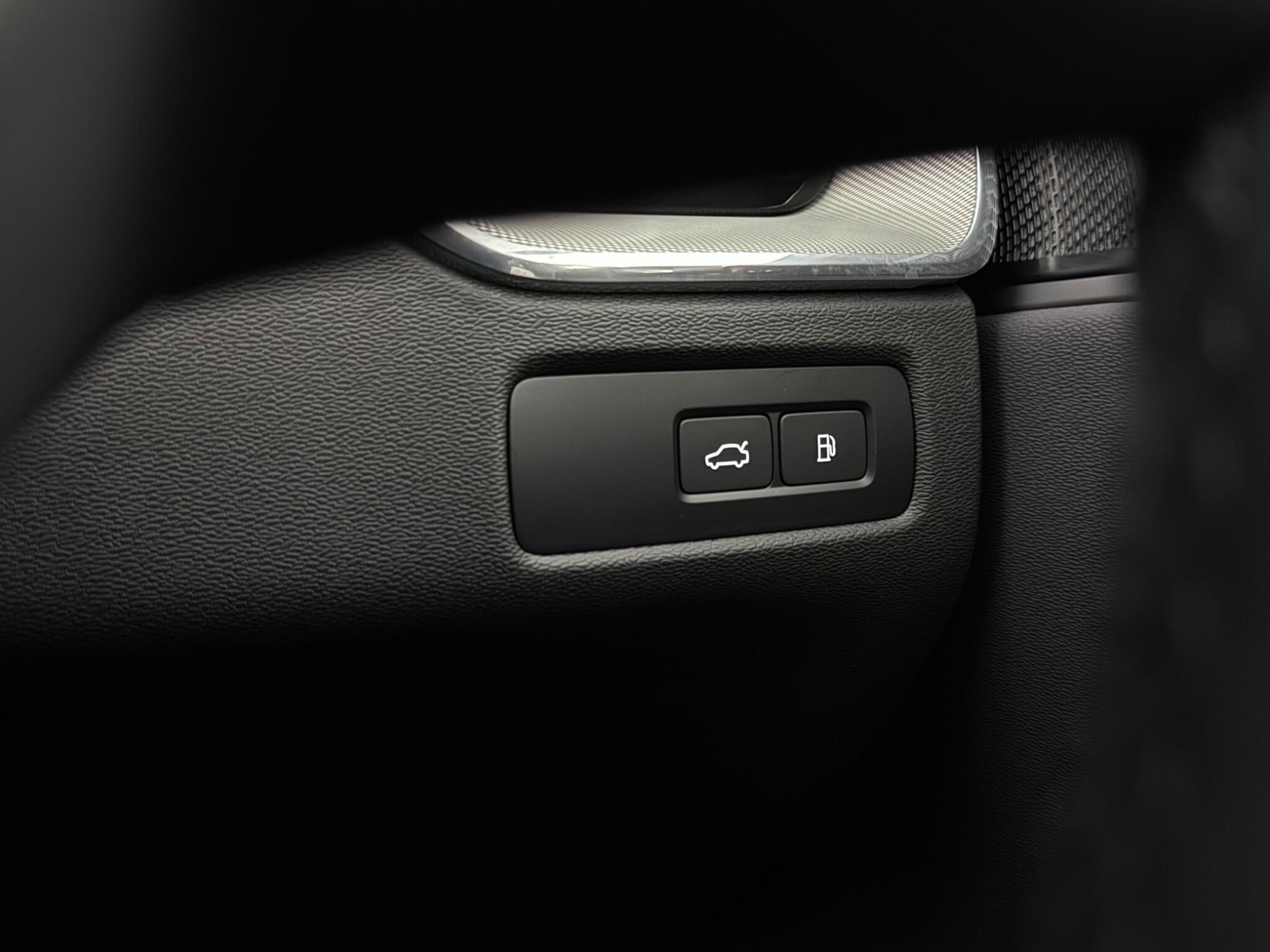 Volvo XC60 view 21