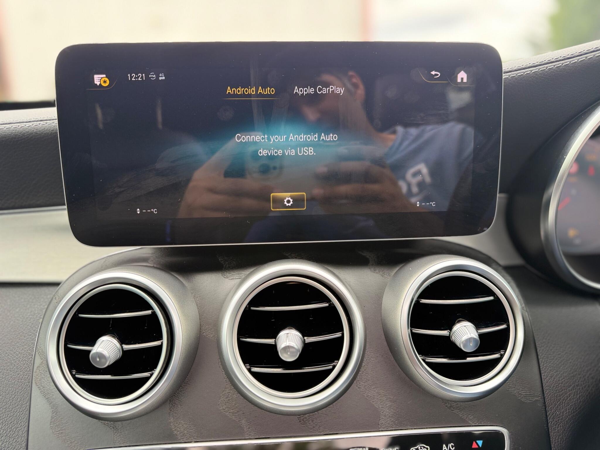 Mercedes-Benz GLC view 32