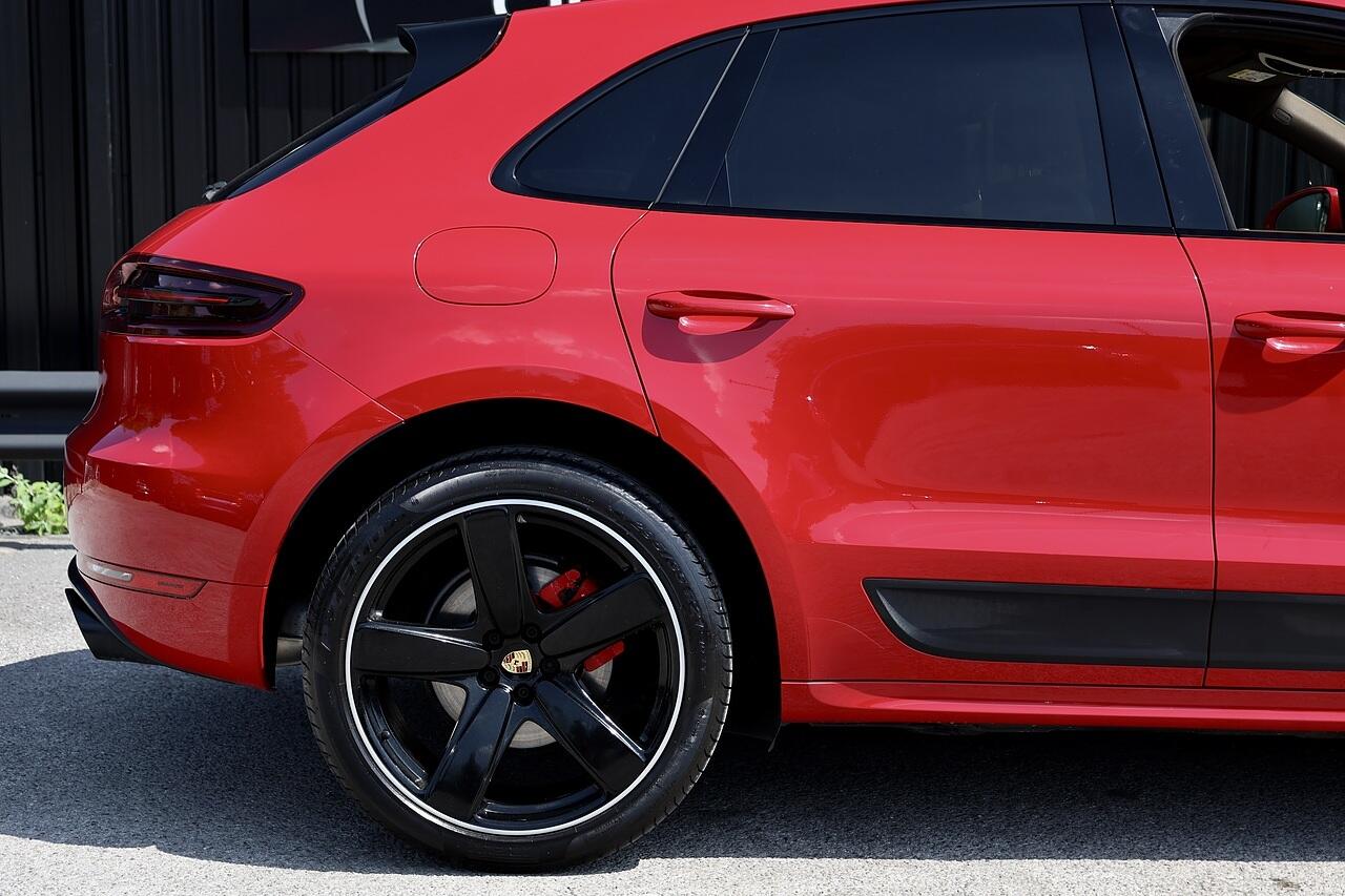 Porsche Macan view 27