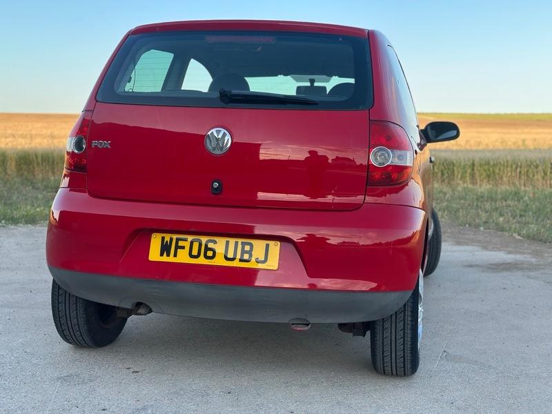 2006 Volkswagen Fox image 14