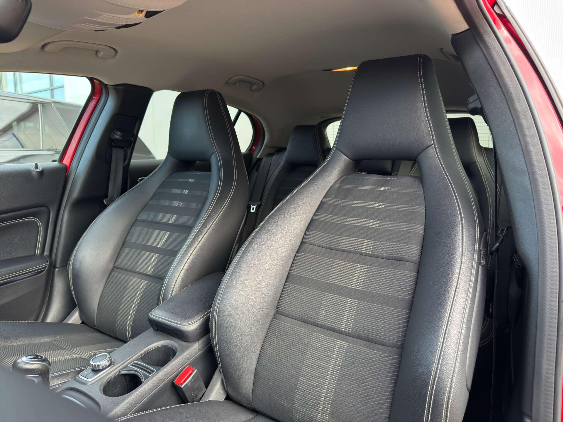 Mercedes-Benz GLA view 45