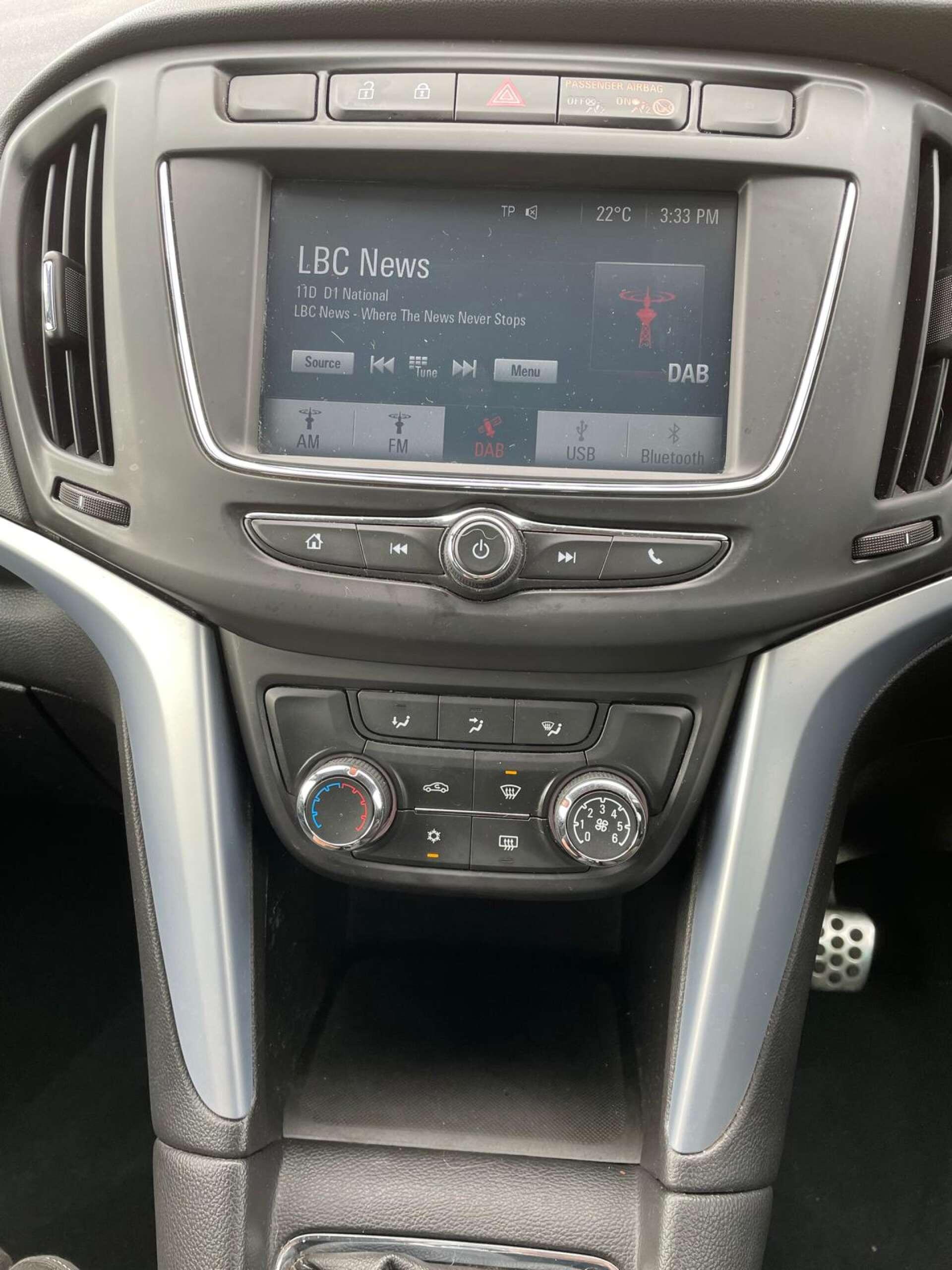 Vauxhall Zafira Tourer view 11