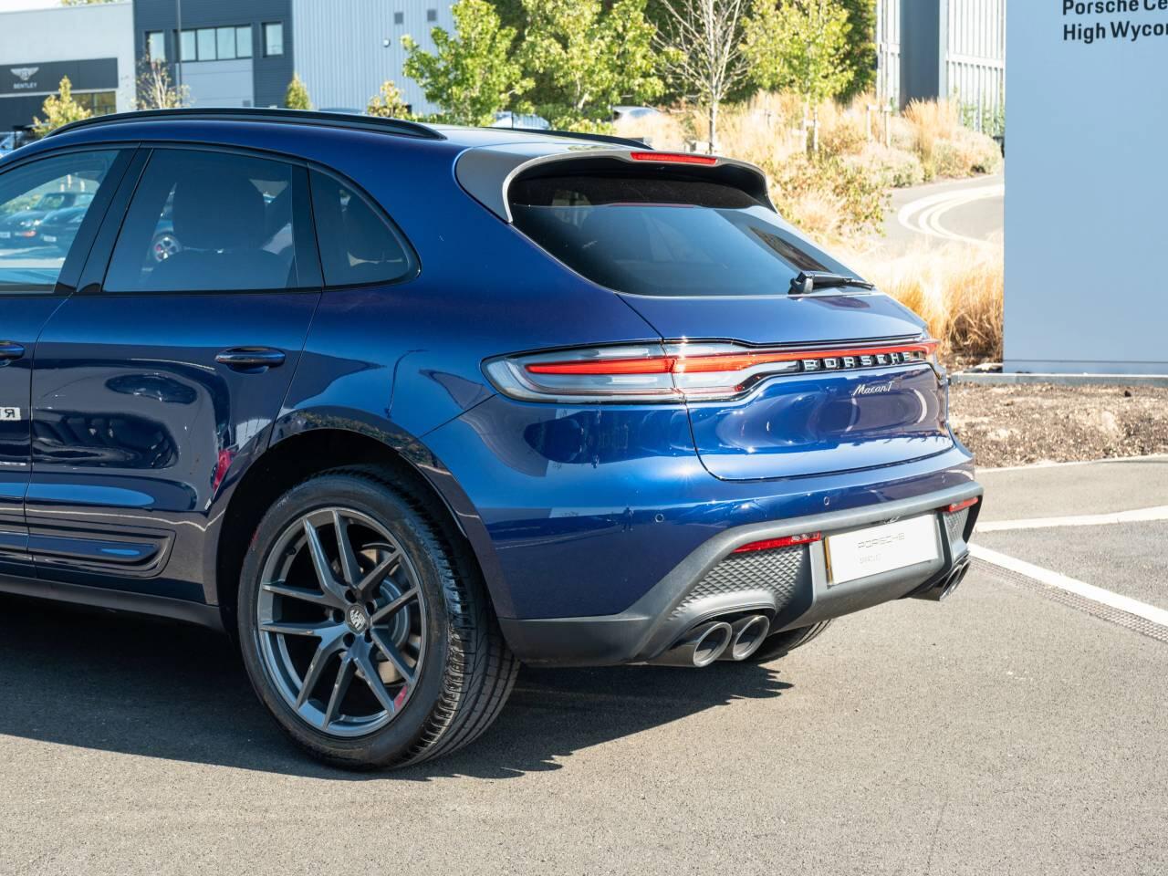 Porsche Macan view 8