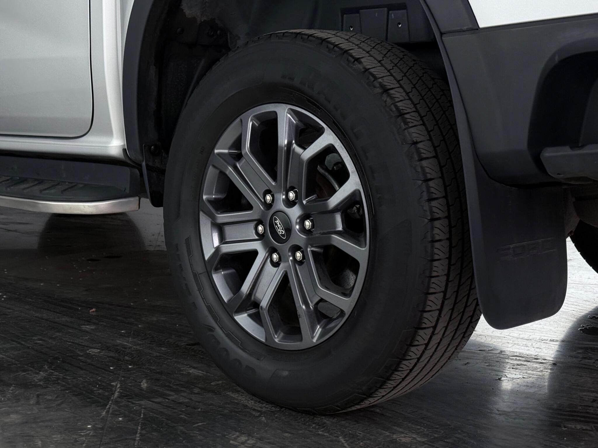 Ford Ranger view 8