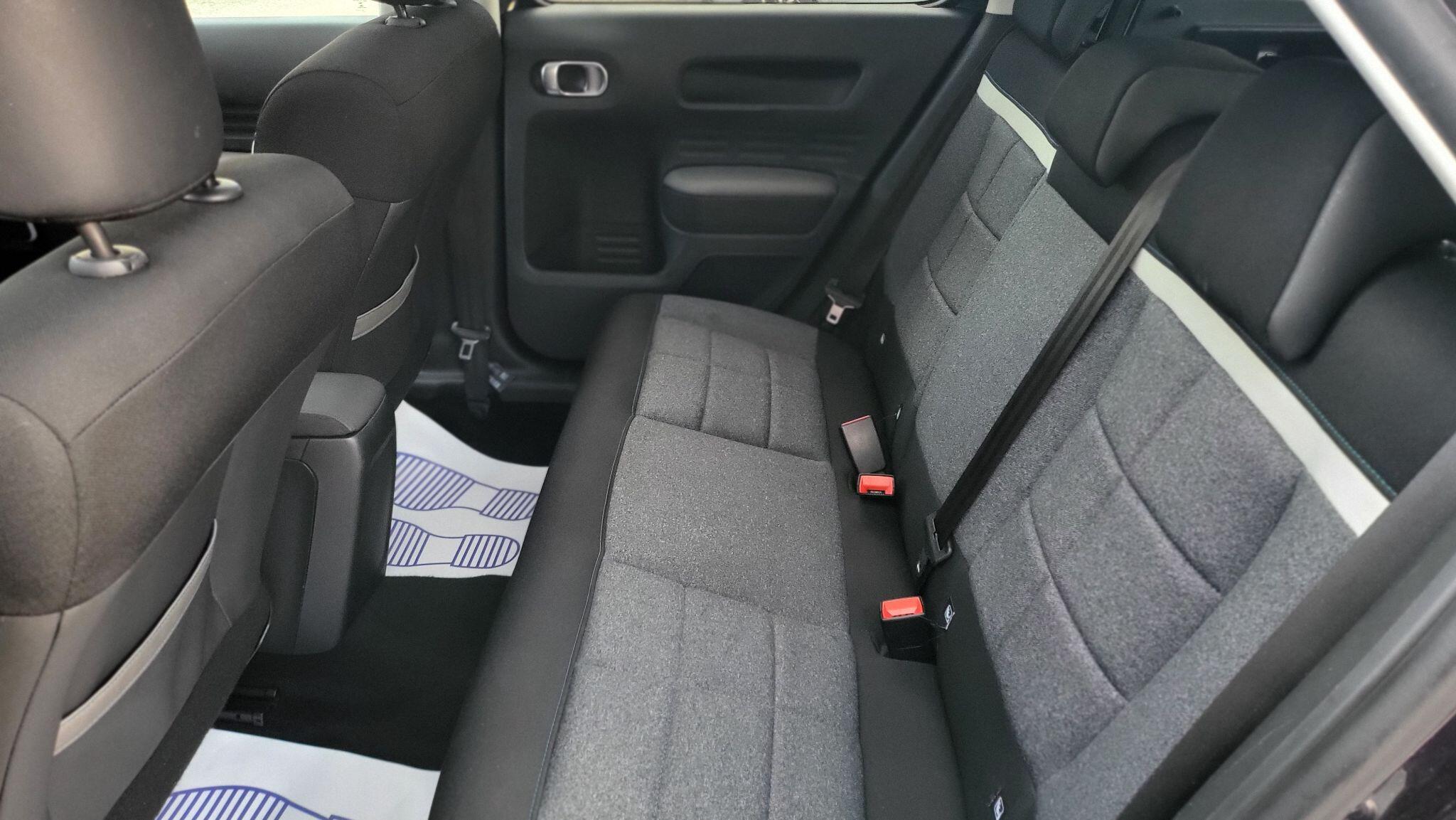 Citroen C4 Cactus view 13
