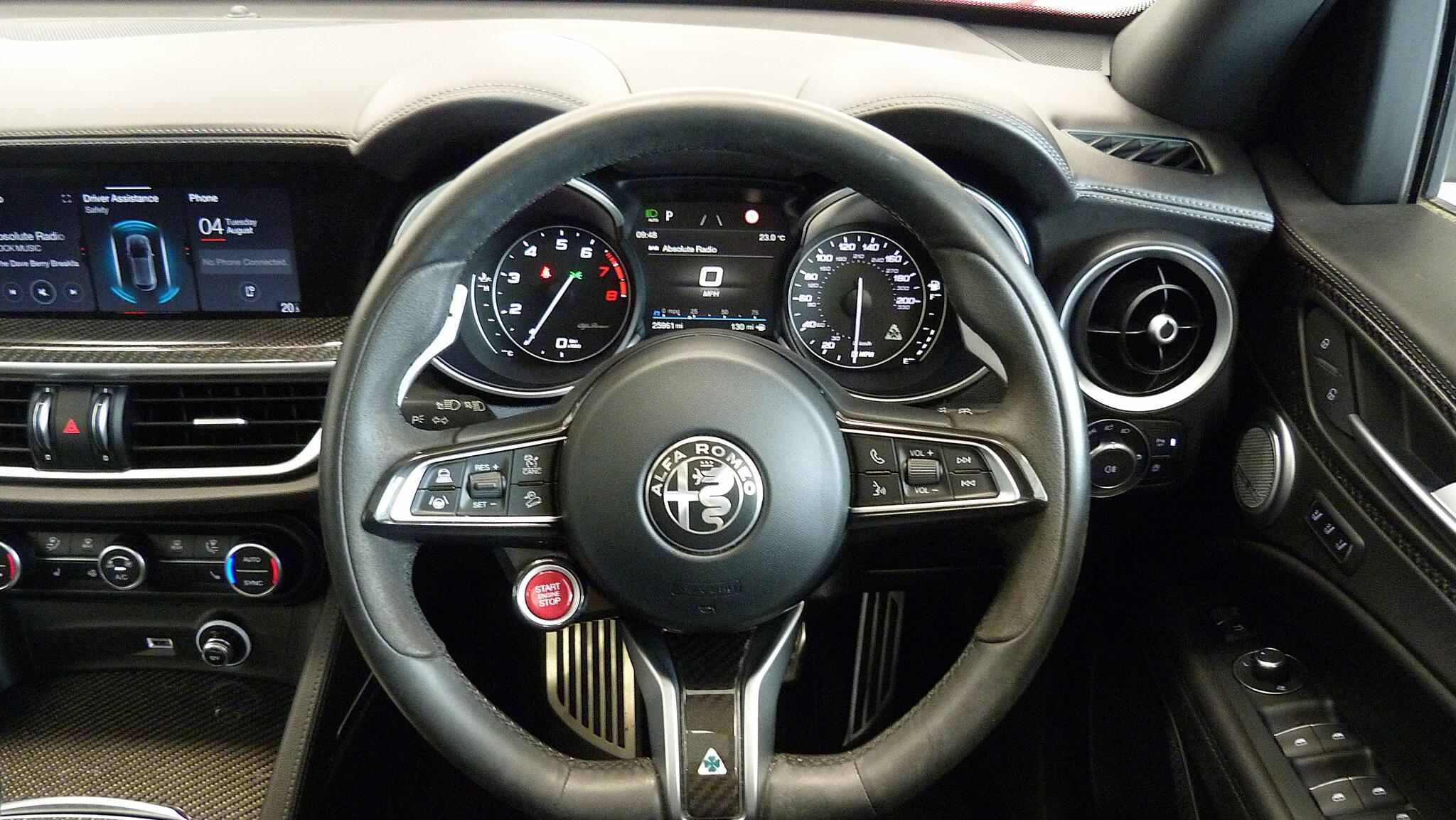 Alfa Romeo Stelvio view 23