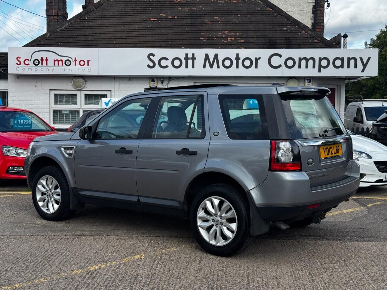 Land Rover Freelander view 2