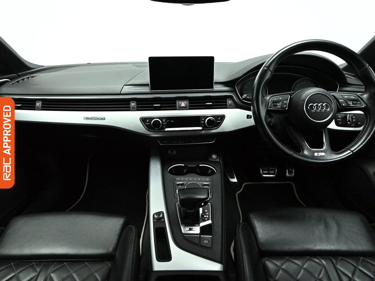 Audi S5 view 2
