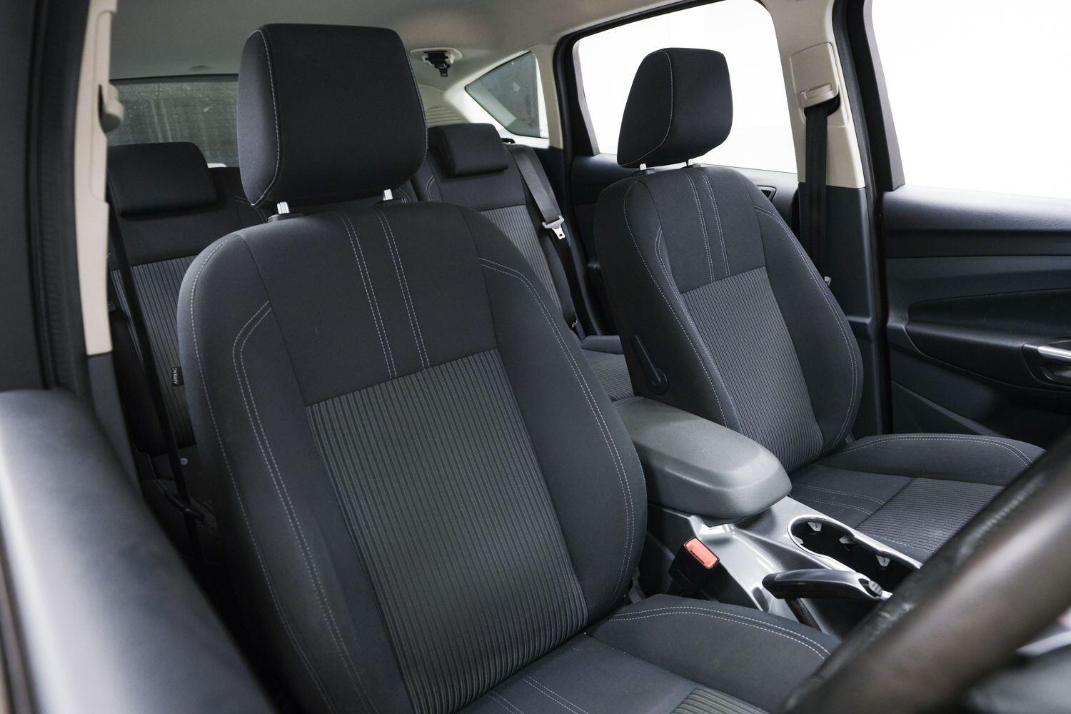 Ford C-Max view 9