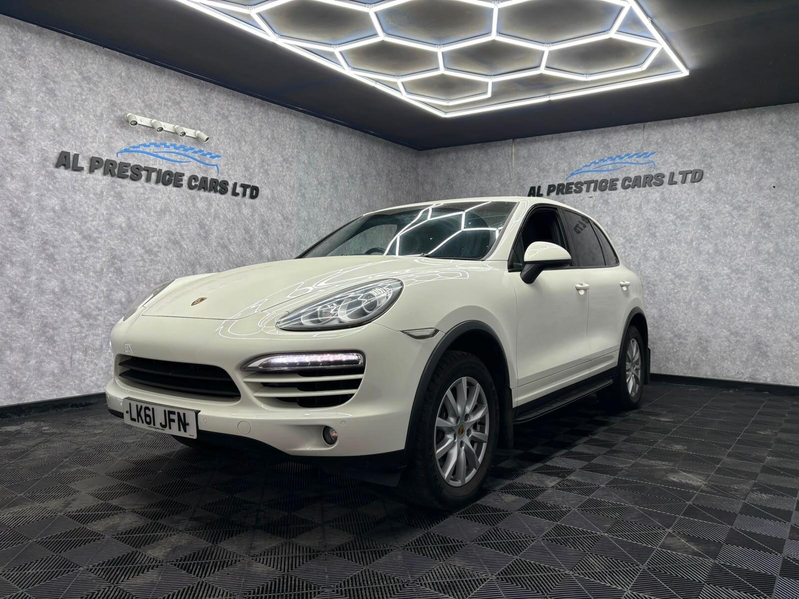 Porsche Cayenne main image