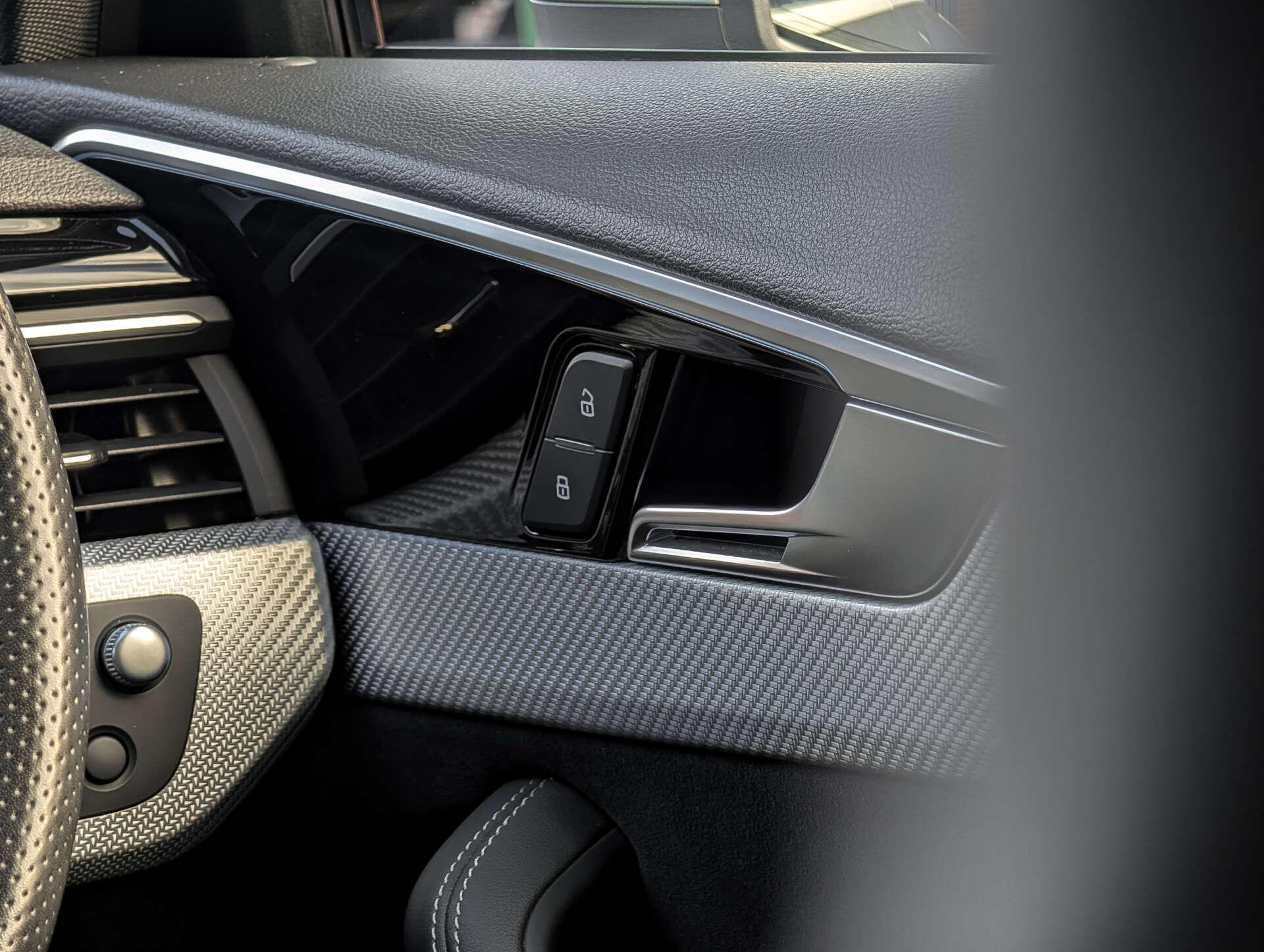 Audi RS4 view 31