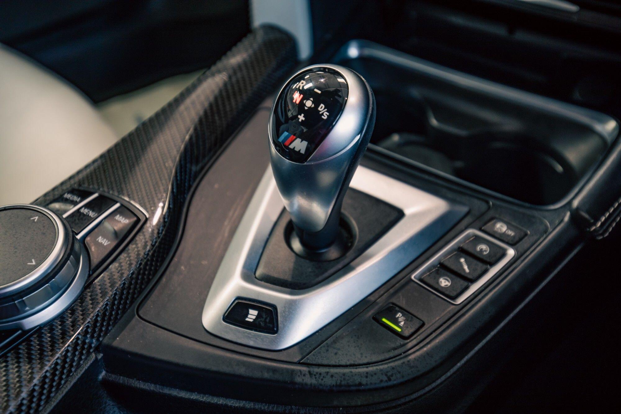 BMW M4 view 17