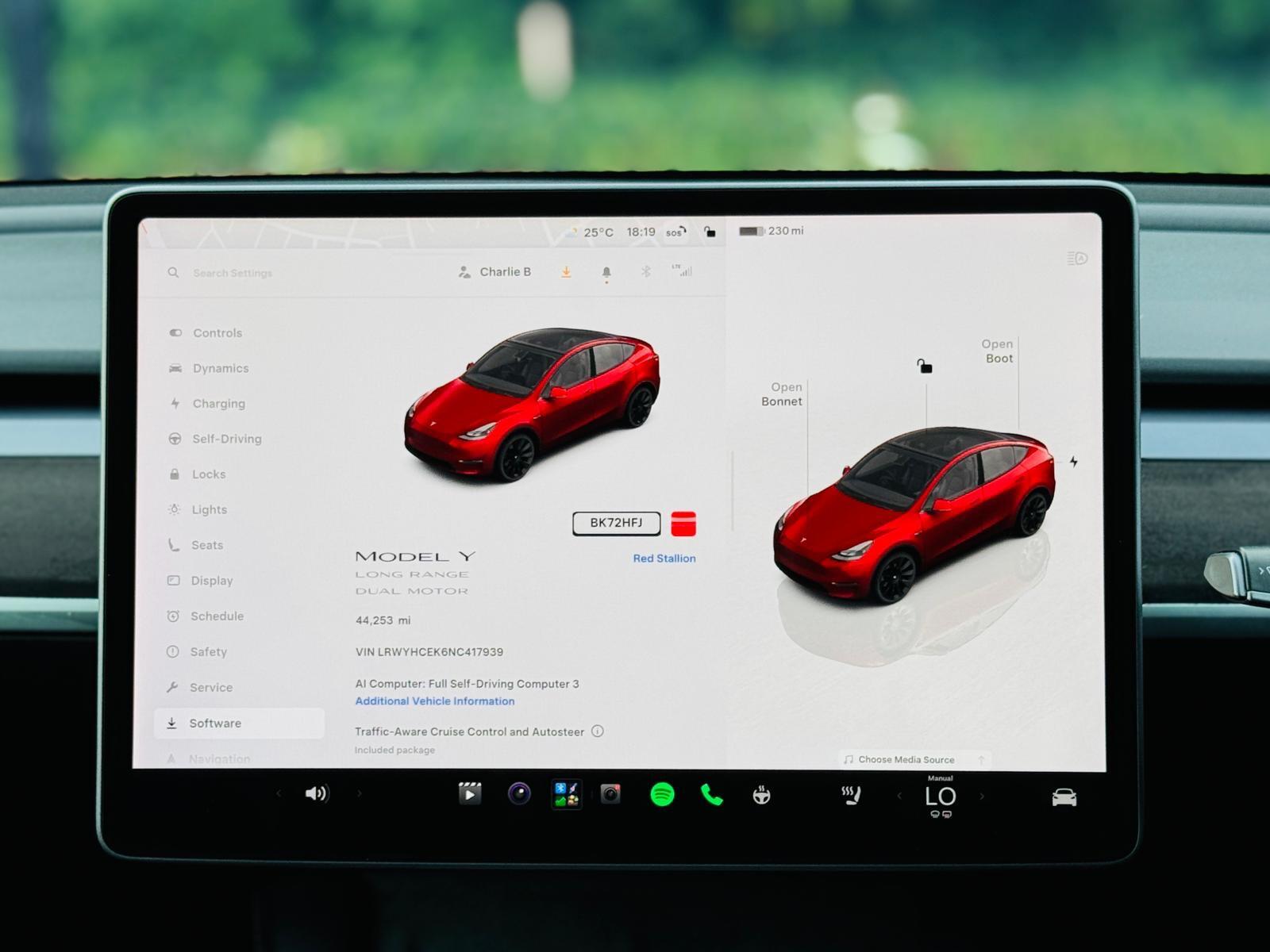 Tesla Model Y view 26