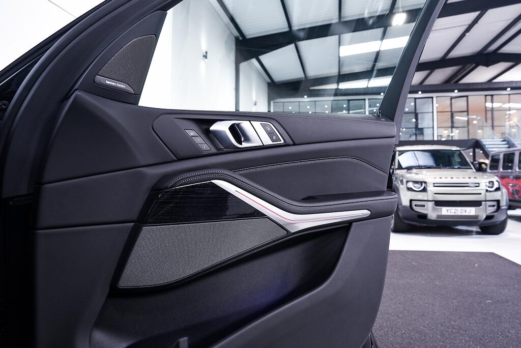 BMW X5 view 31