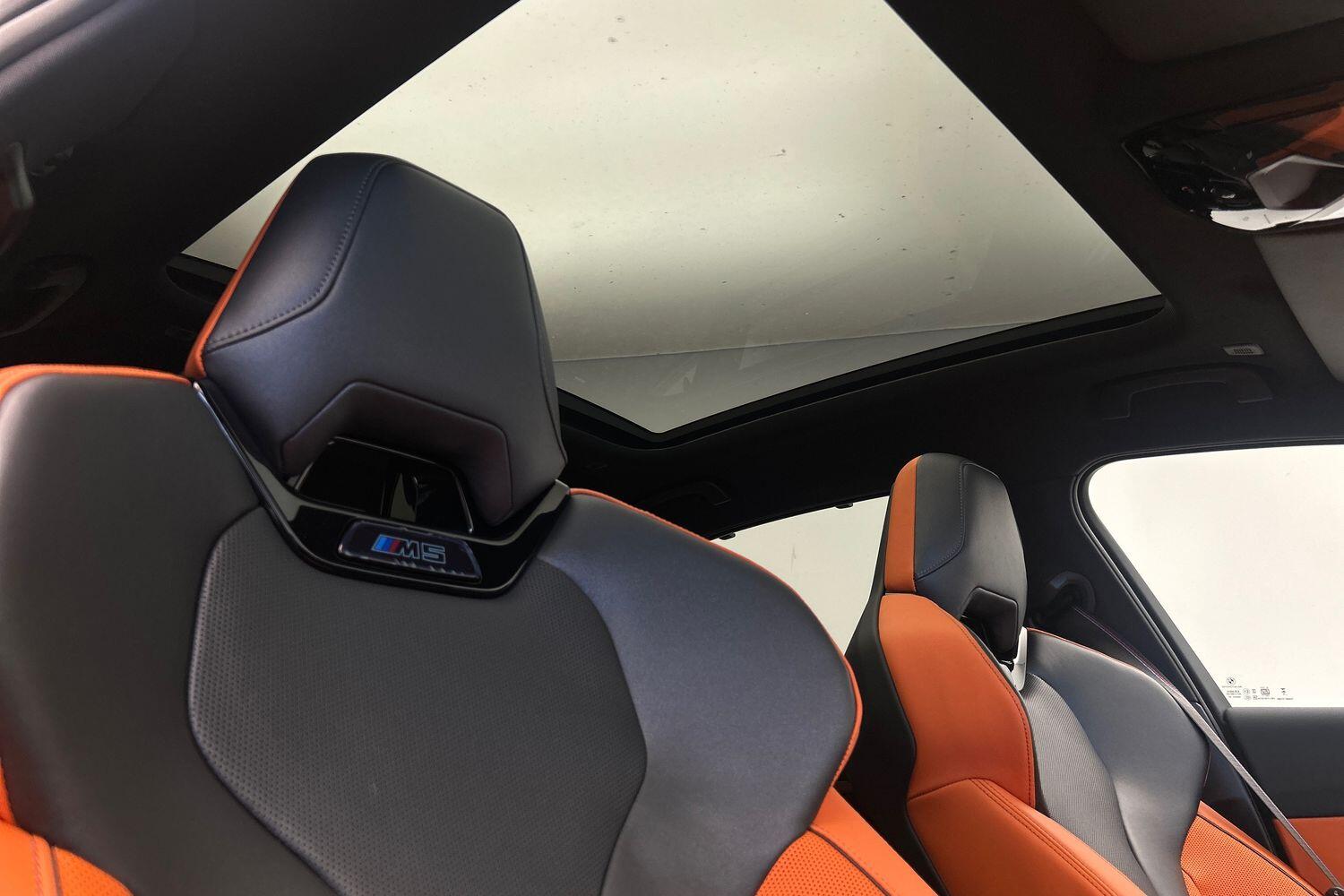BMW M5 view 28