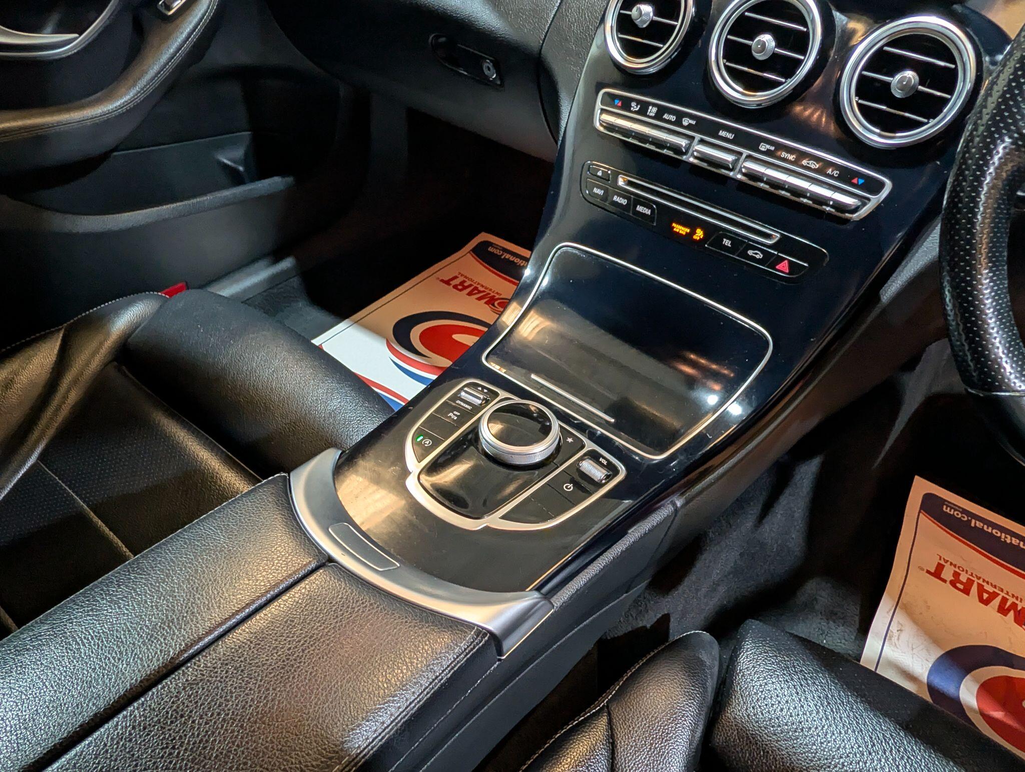 Mercedes-Benz C Class view 29