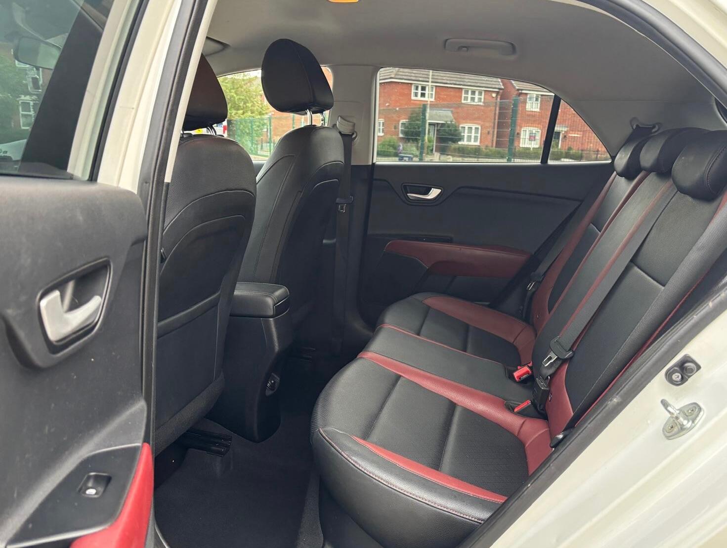 Kia Rio view 23