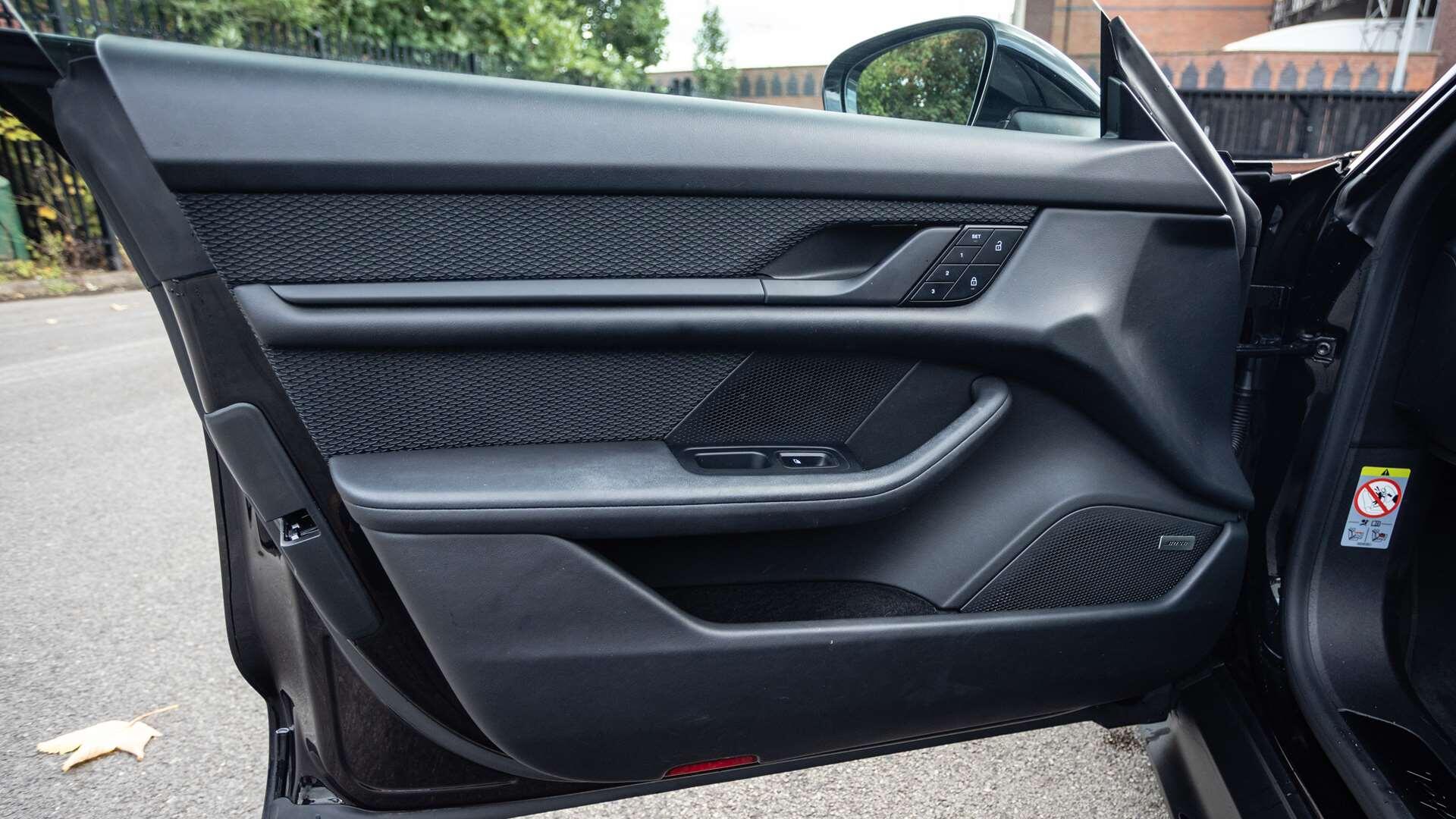 Porsche Taycan view 31