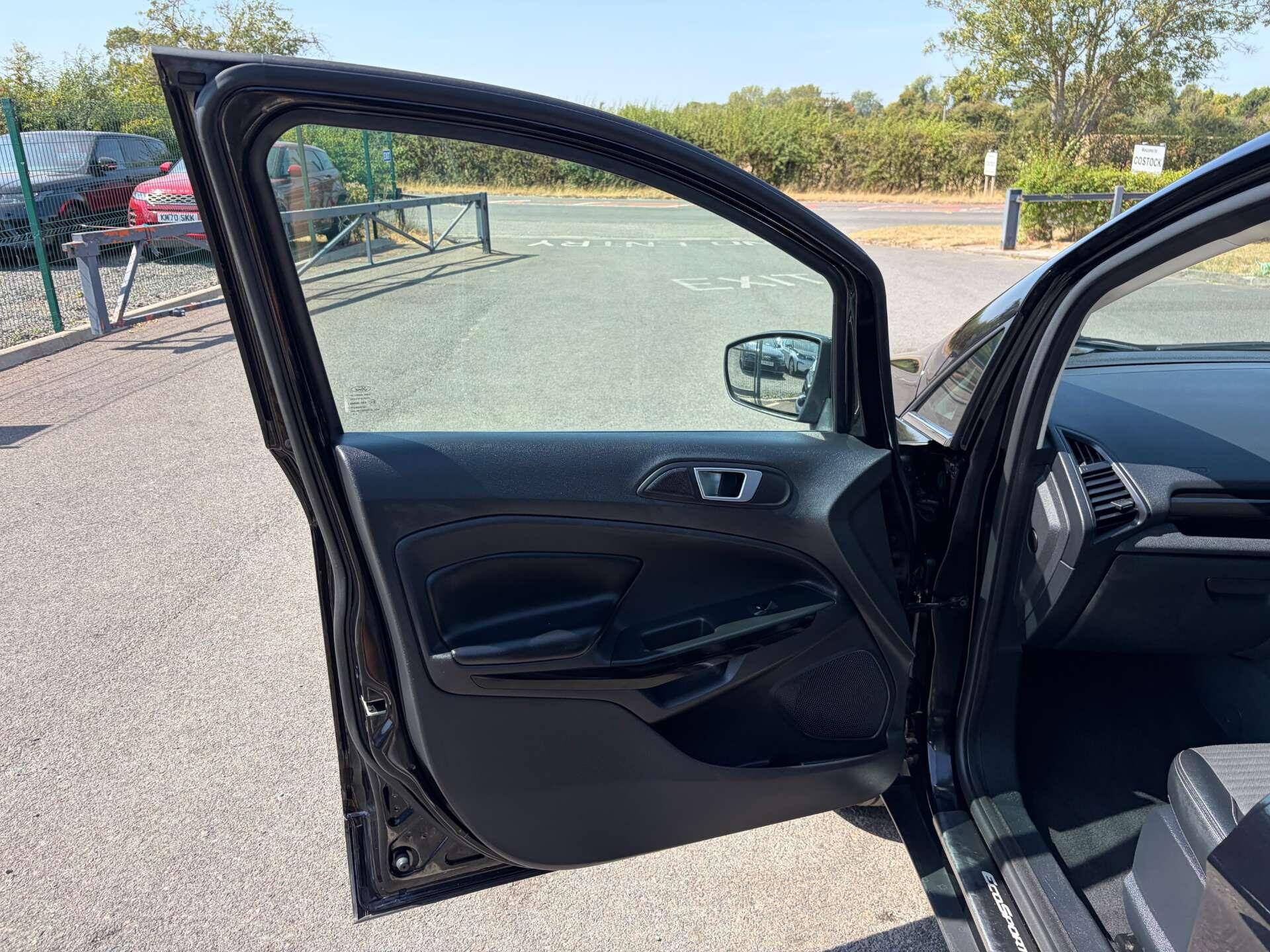 Ford Ecosport view 14