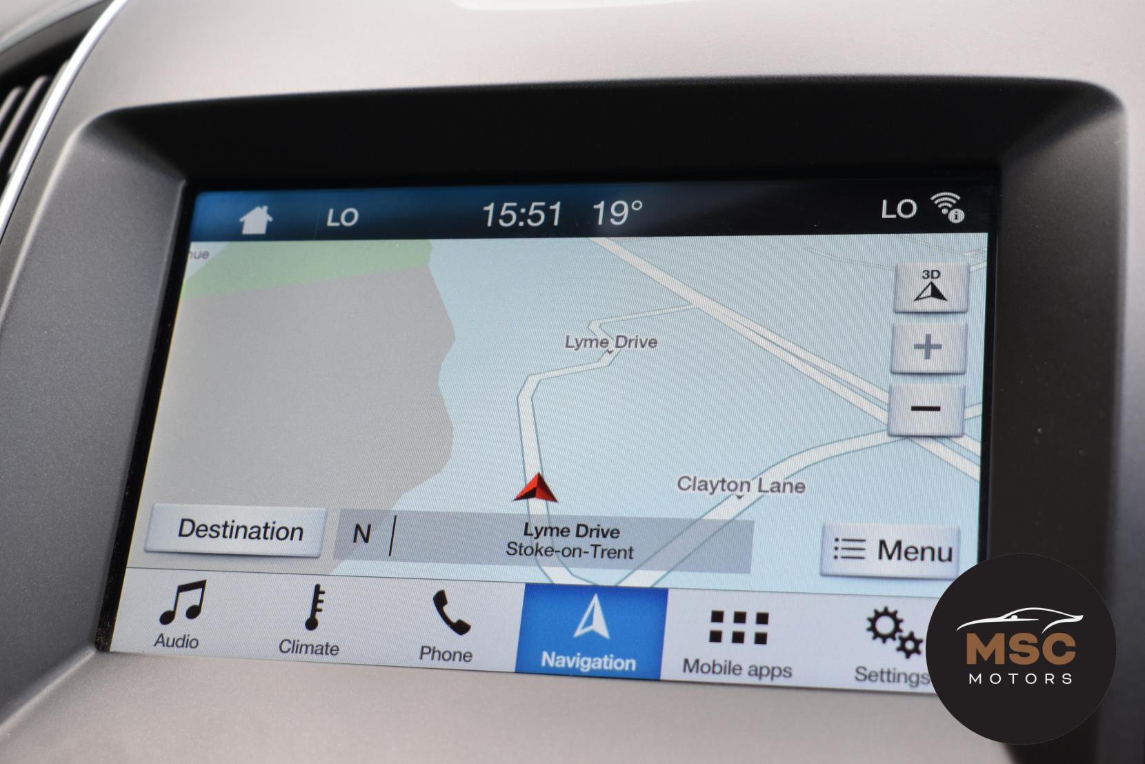 Ford Edge view 57