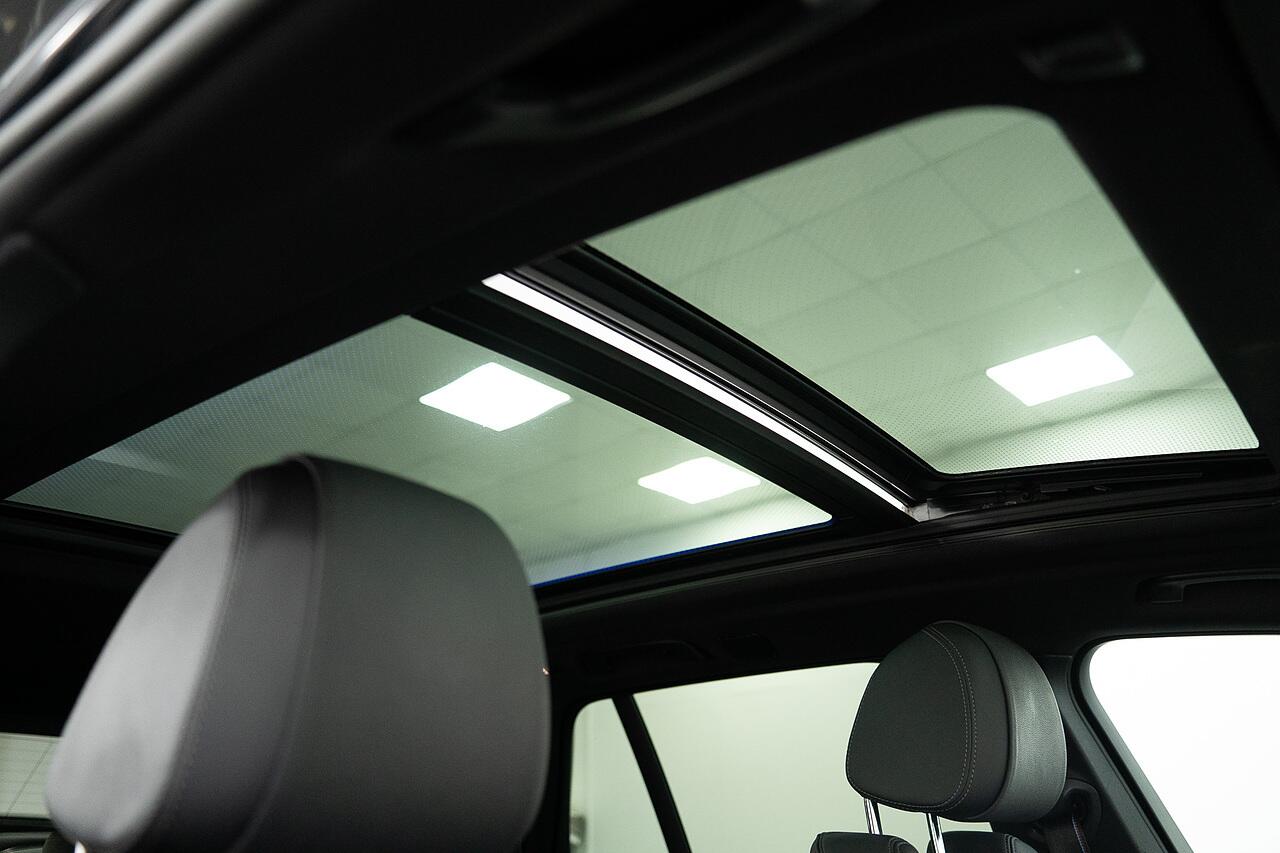 BMW X5 view 31