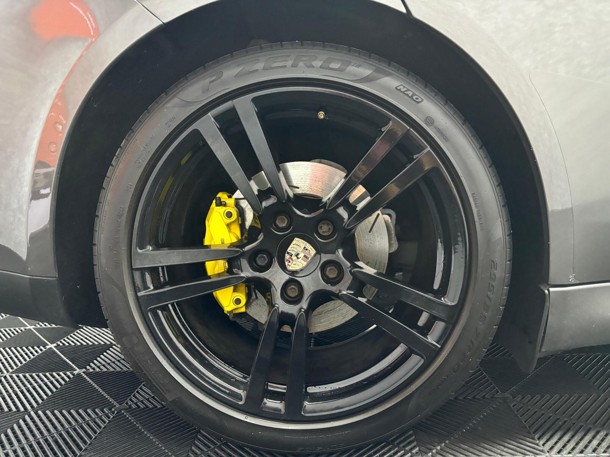 Porsche Panamera view 35