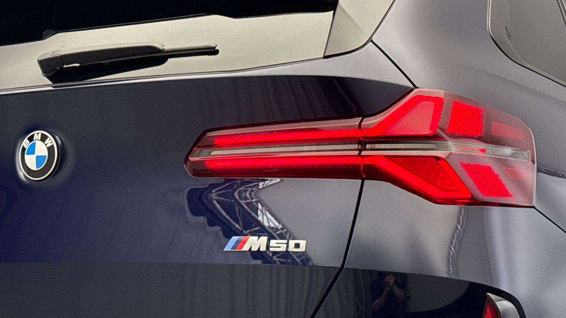 BMW X3 view 22