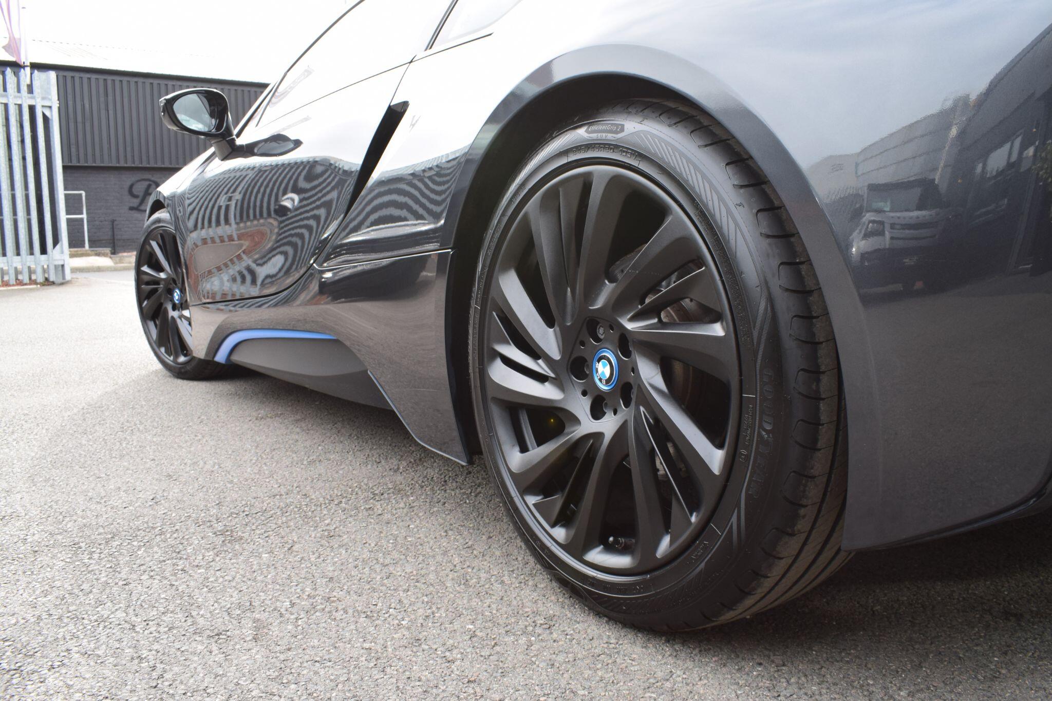BMW I8 view 37
