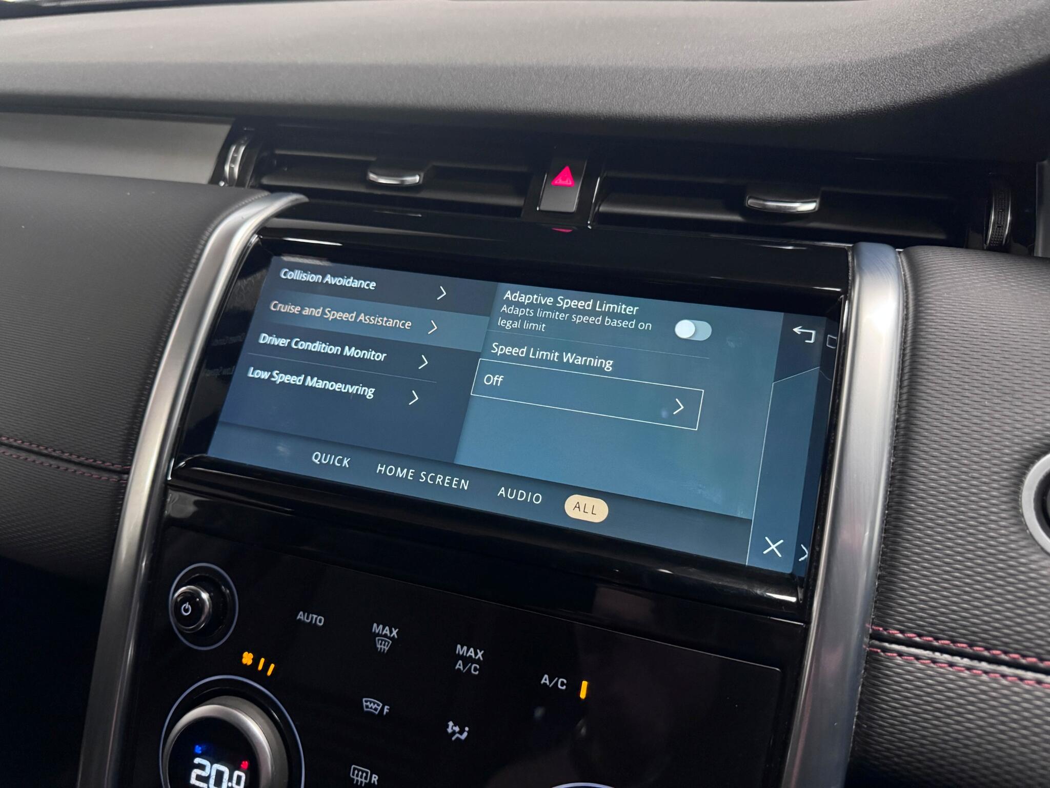 Land Rover Discovery Sport view 56