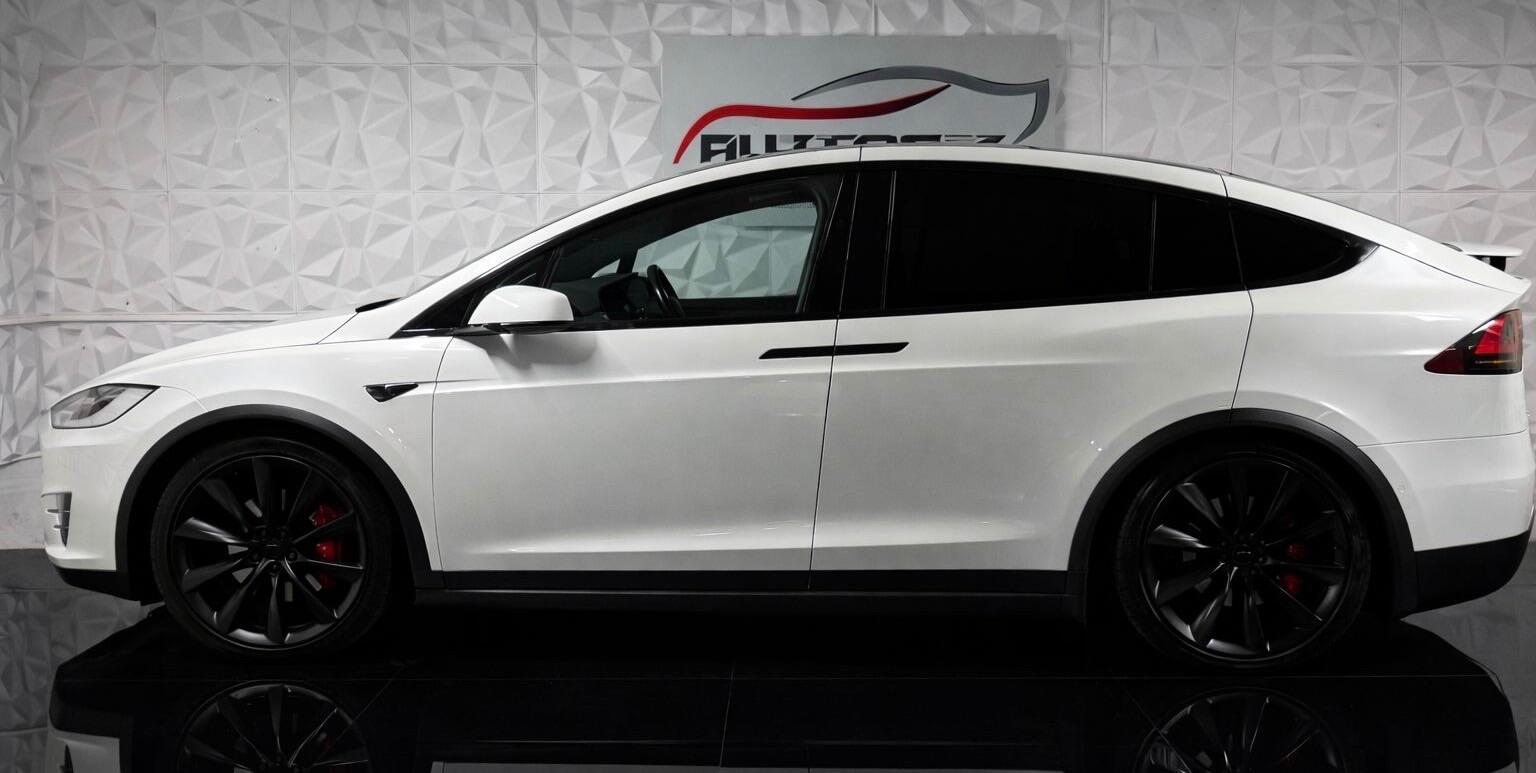 Tesla Model X view 6