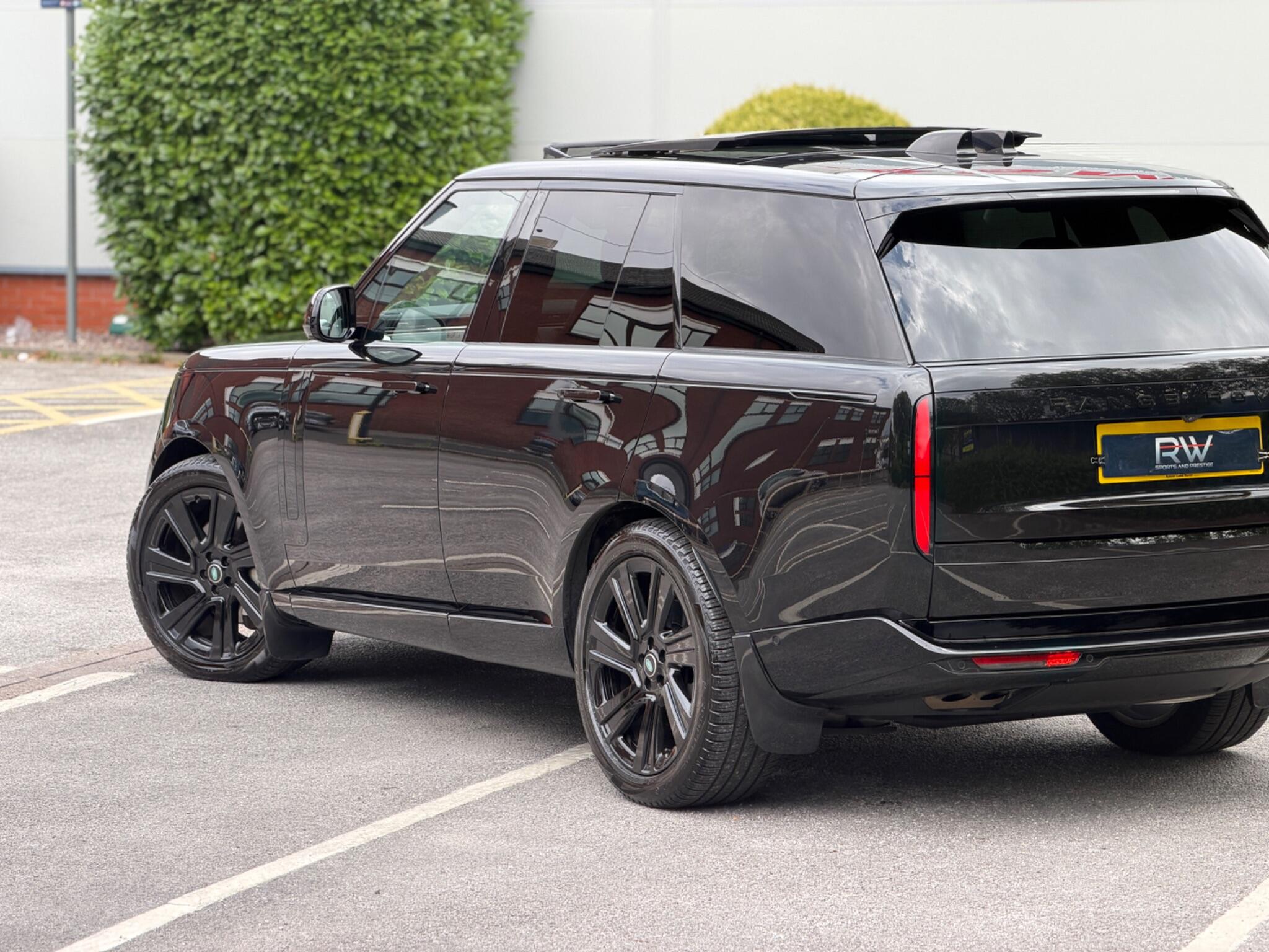 Land Rover Range Rover view 28