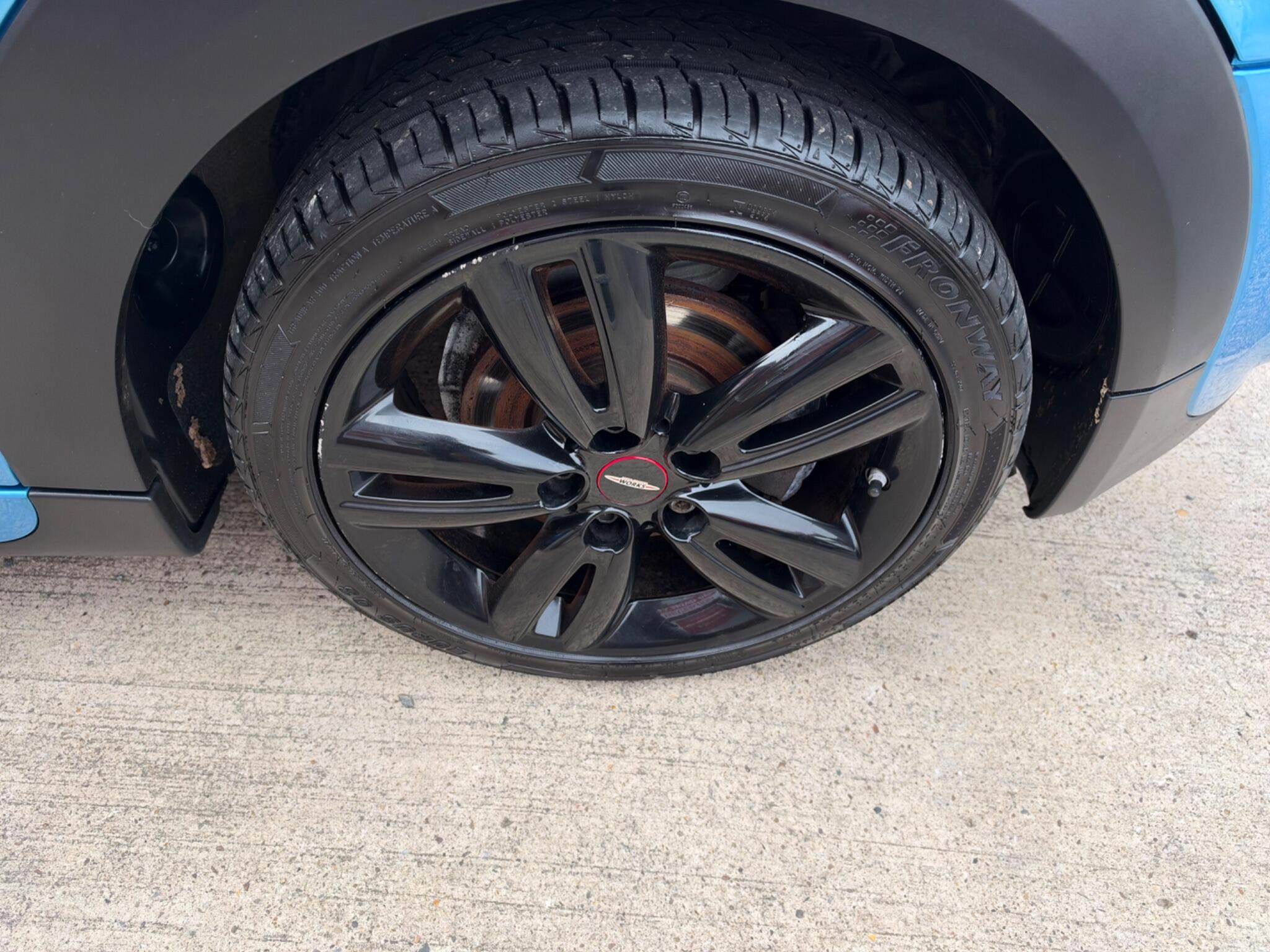 Mini Hatch view 33