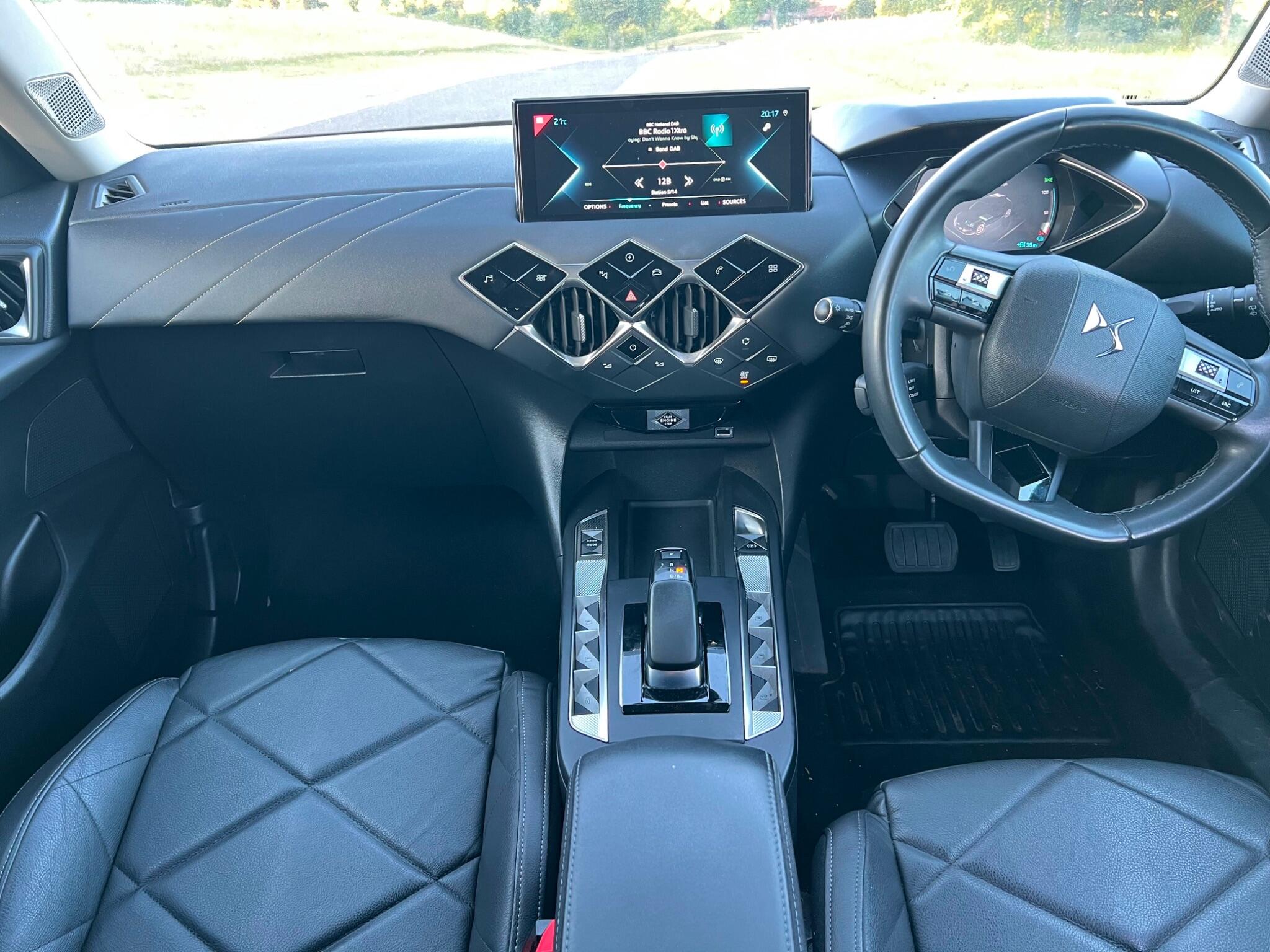 DS Automobiles DS 3 Crossback view 6