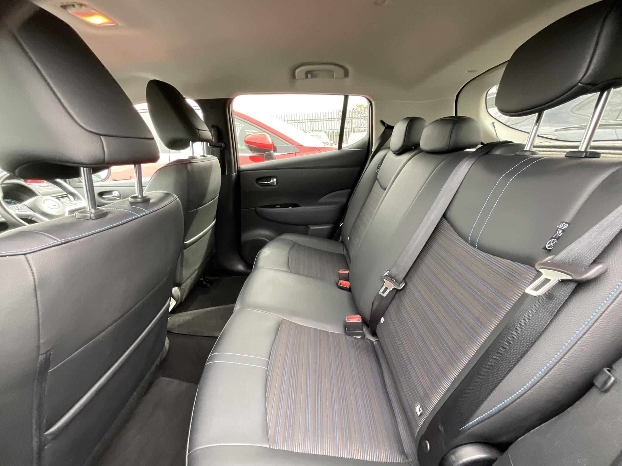 Nissan Leaf view 14
