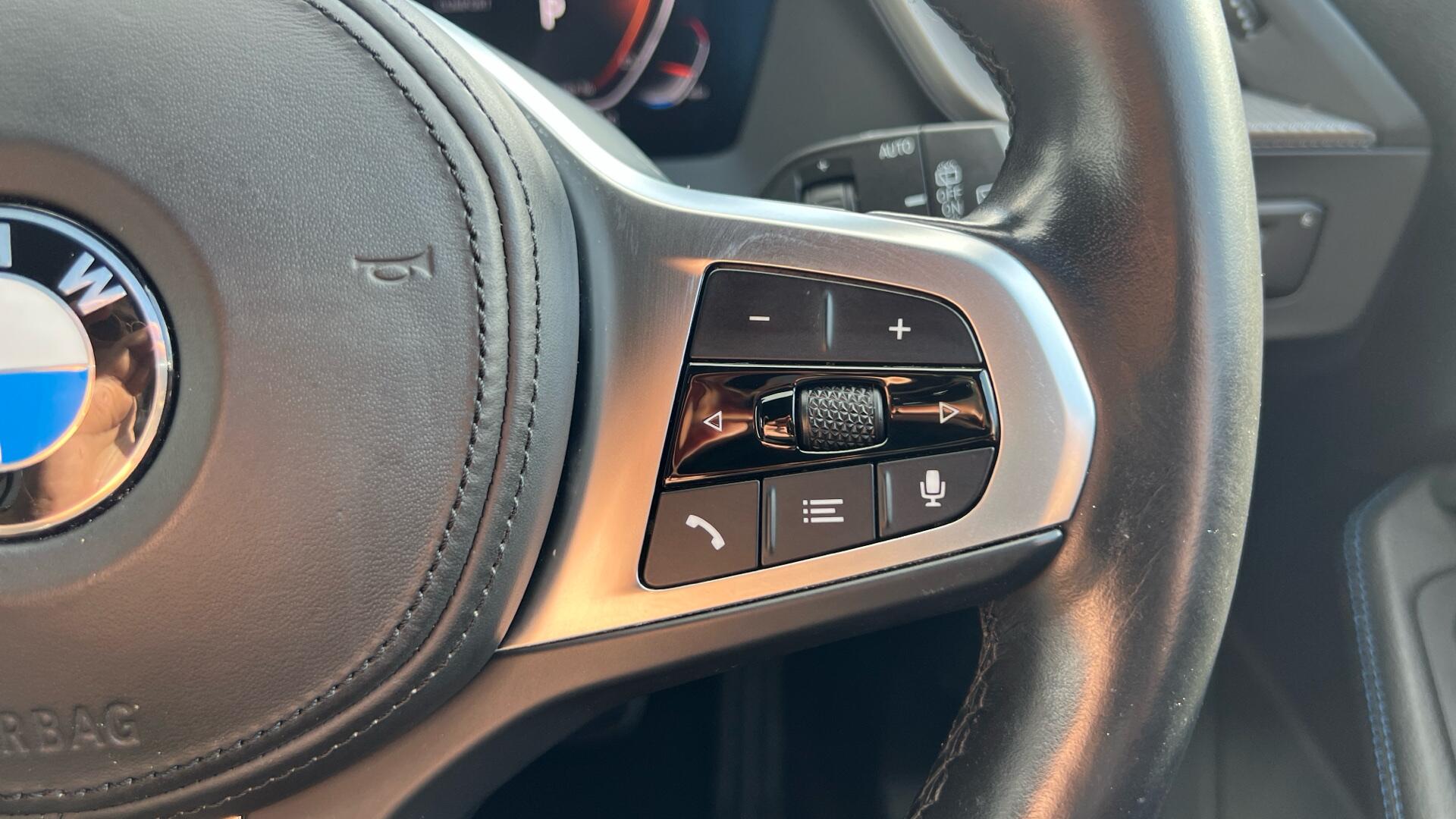 BMW 1 Series view 18
