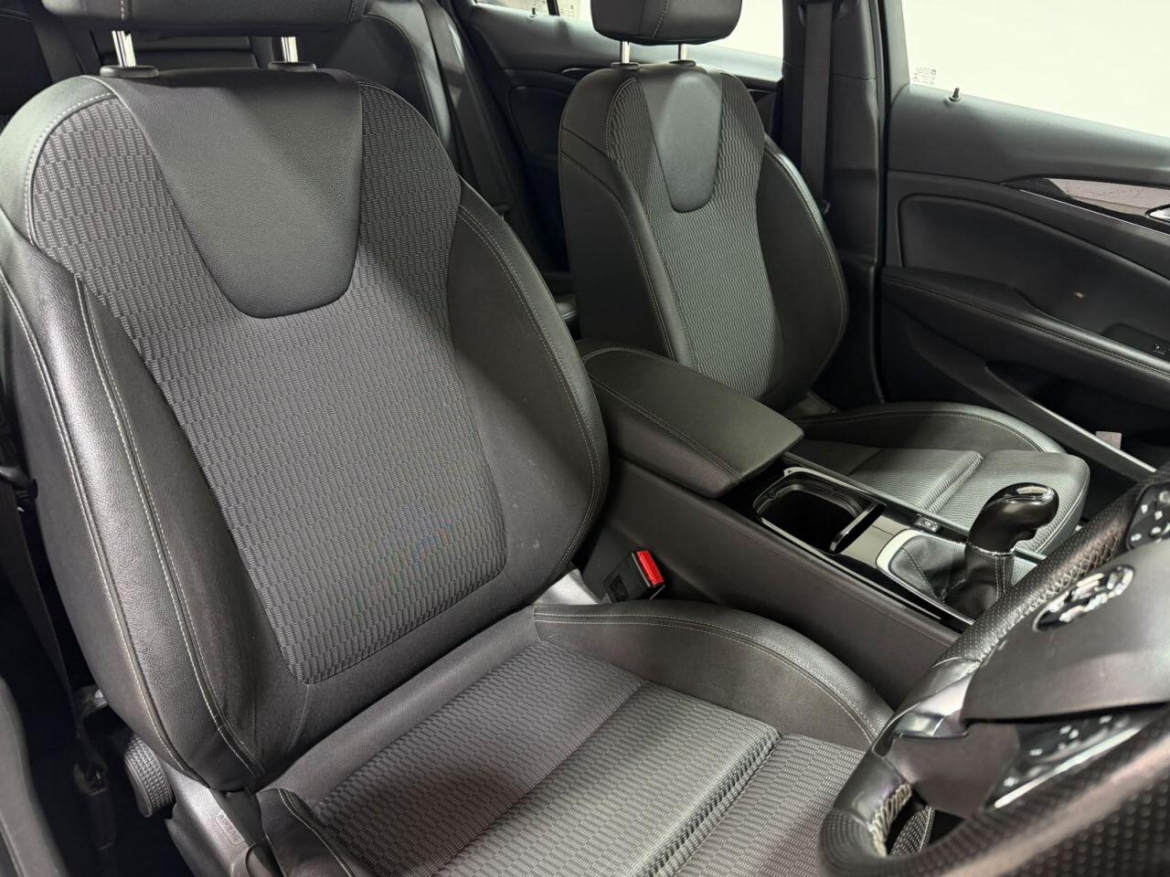 Vauxhall Insignia view 13